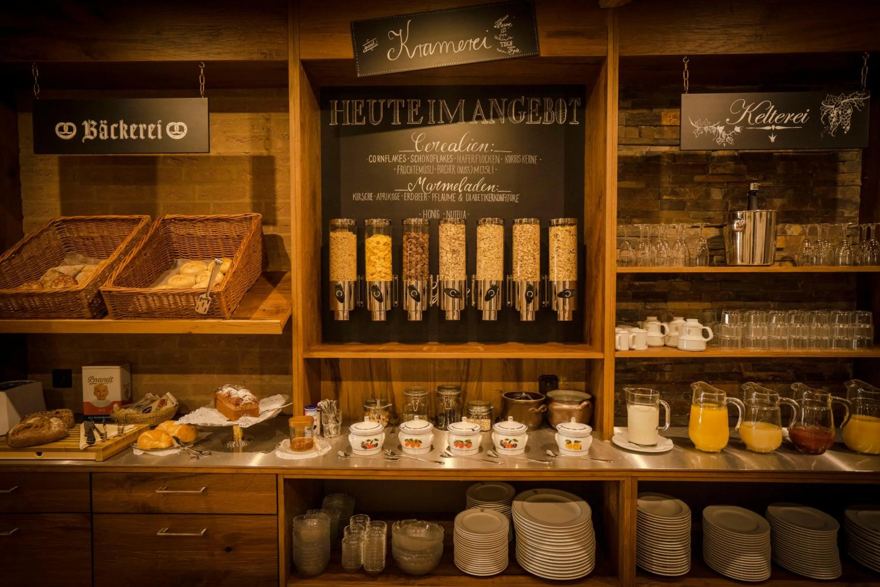 Buffet breakfast in Alpenstadthotels