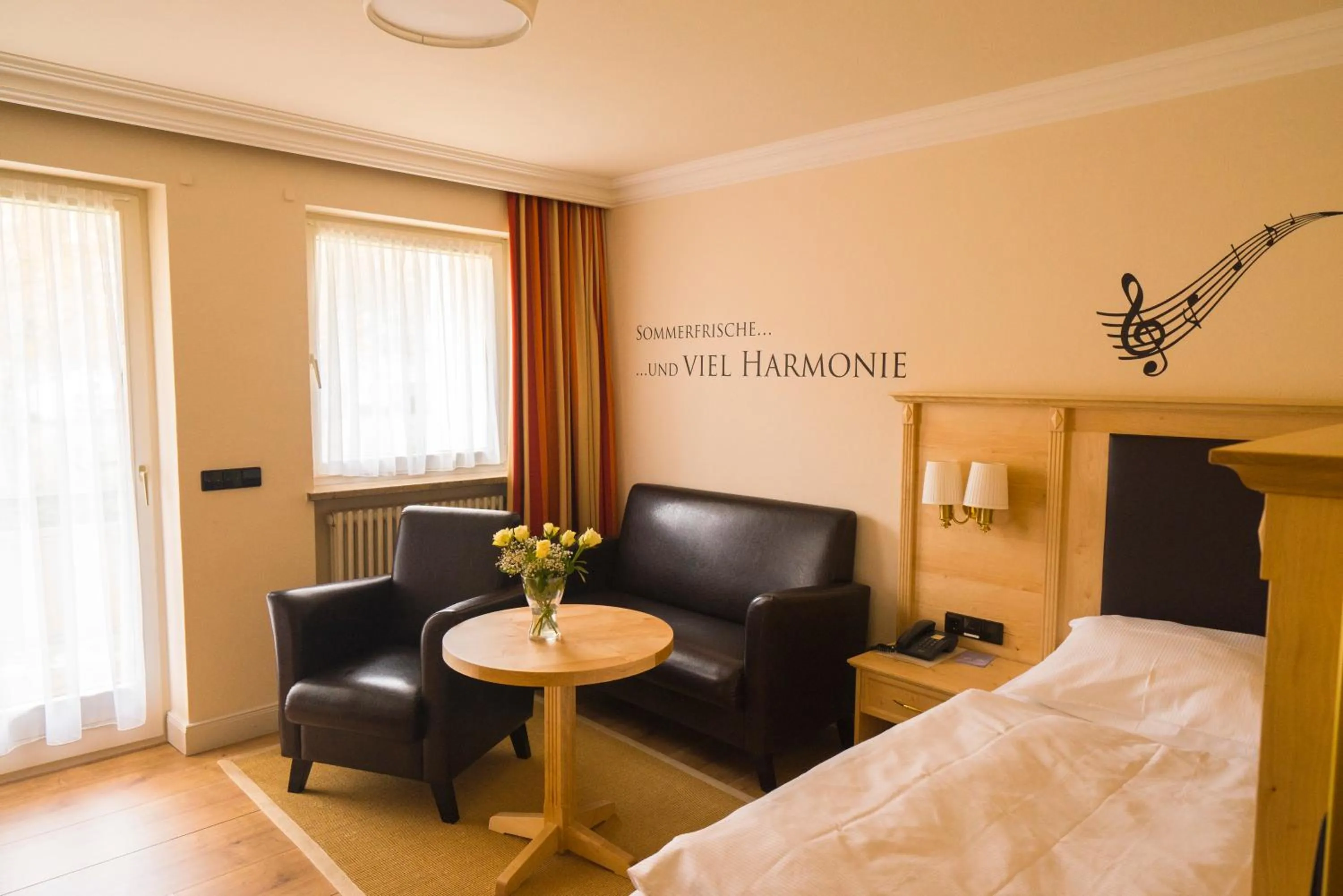 Bedroom, Bed in Alpenstadthotels