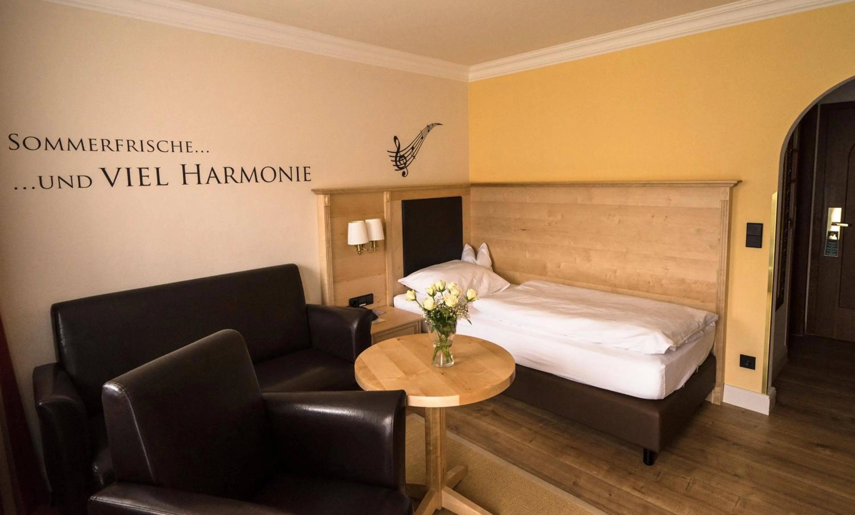 Bedroom, Bed in Alpenstadthotels