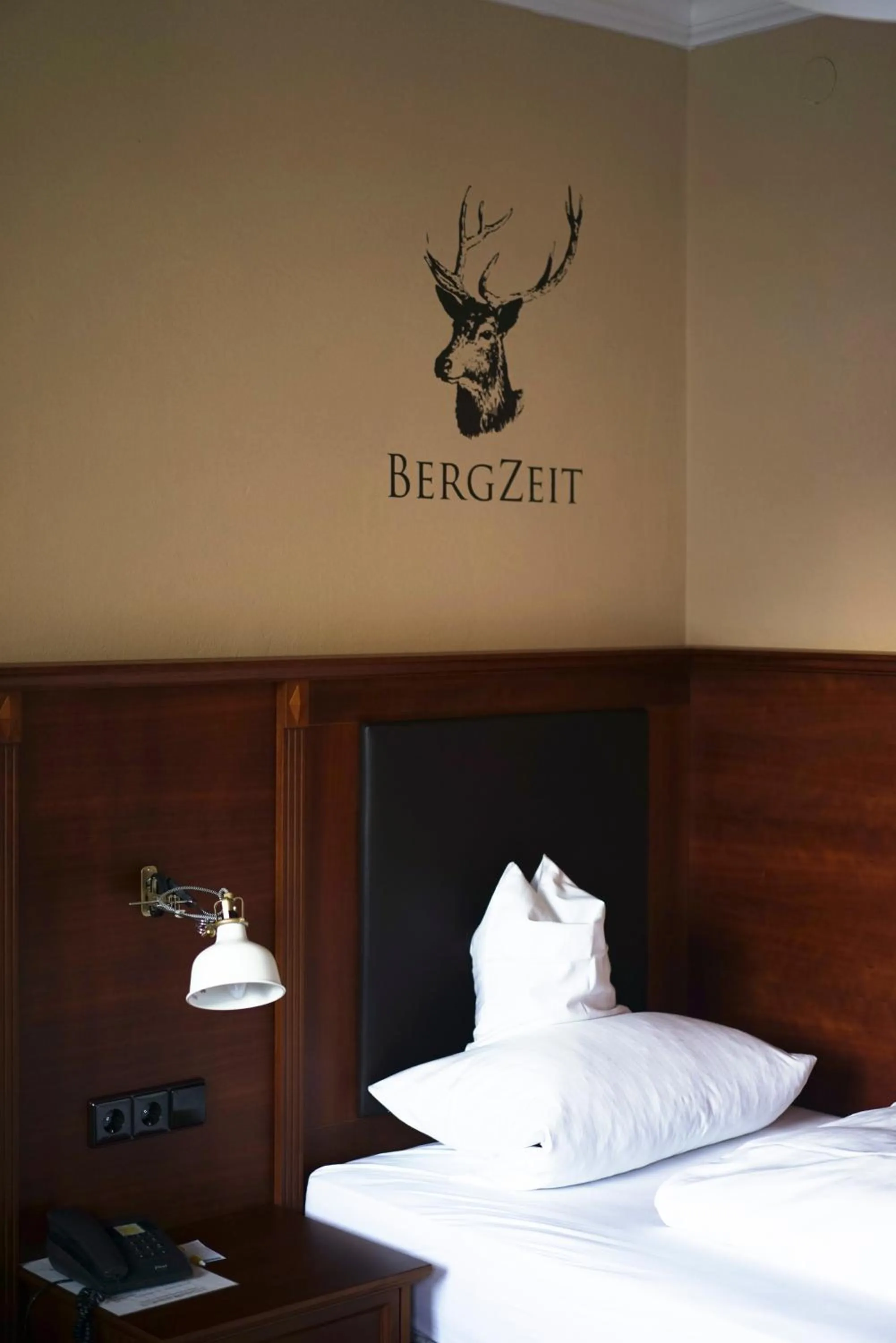 Photo of the whole room, Bed in Alpenstadthotels