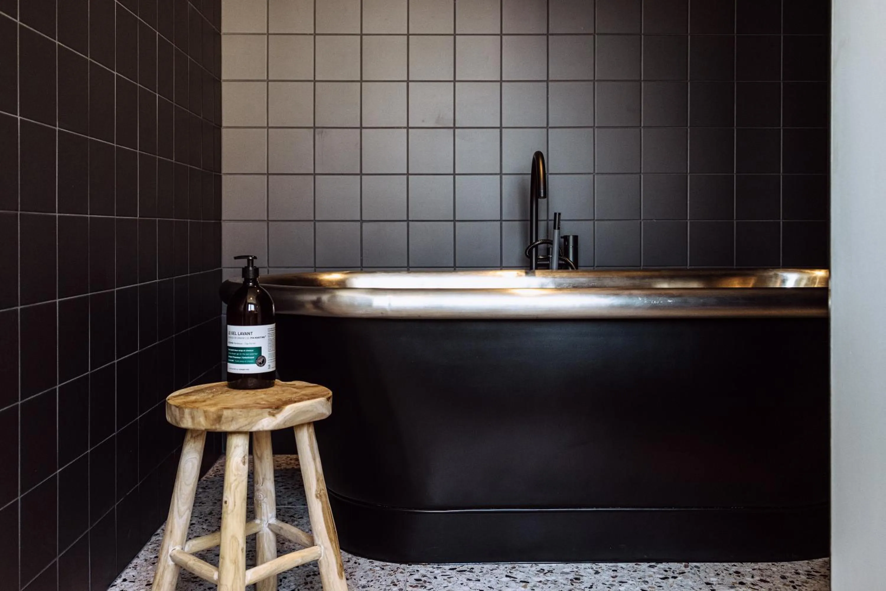 Bathroom in Le Garage Biarritz Hôtel