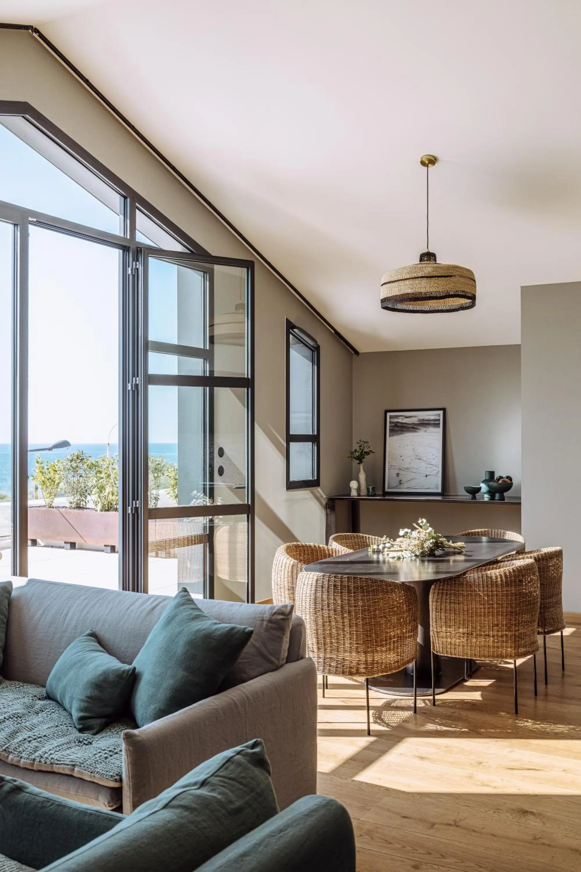 Seating area in Le Garage Biarritz Hôtel