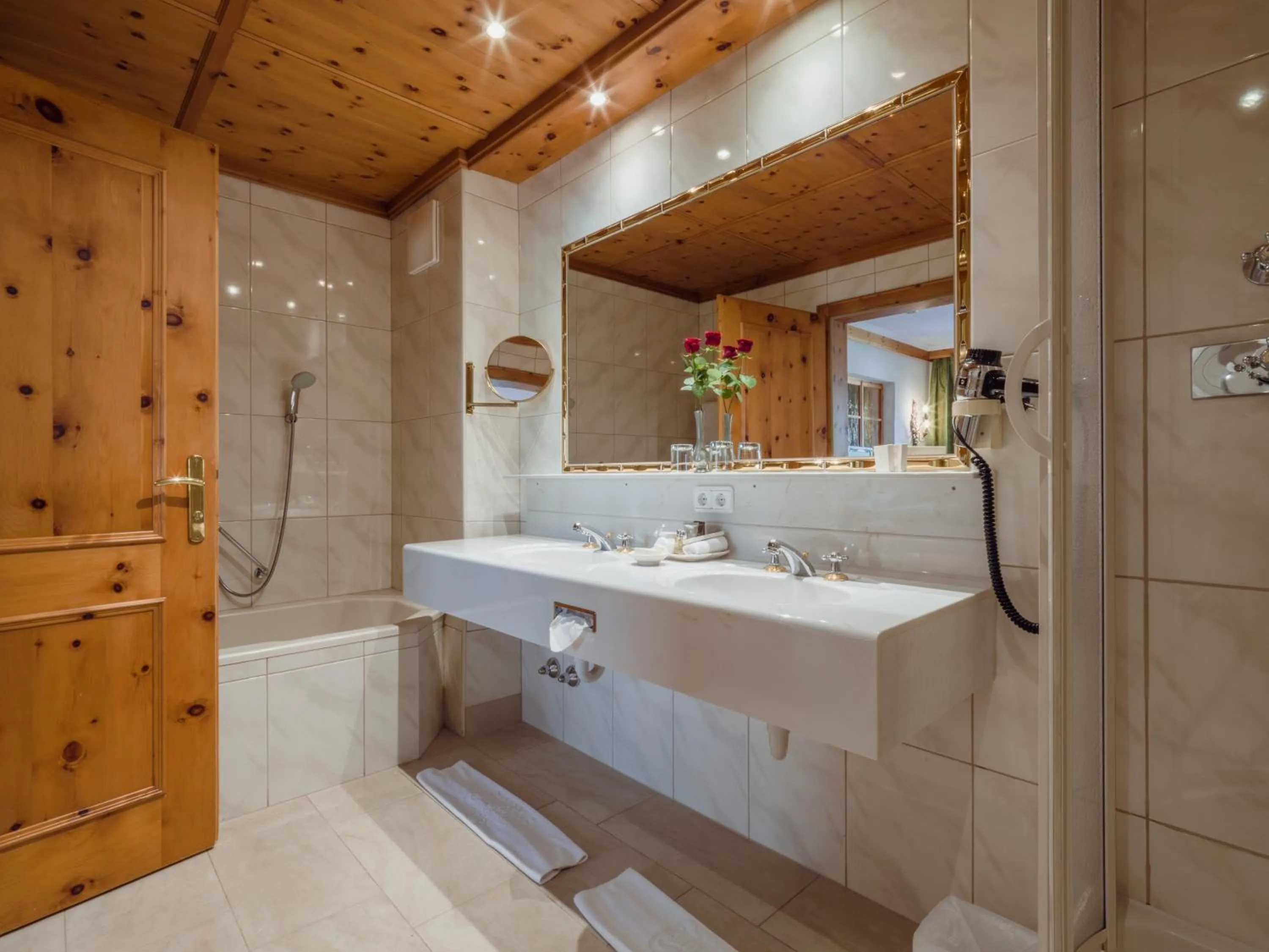 Bathroom in Relais&Châteaux Spa-Hotel Jagdhof