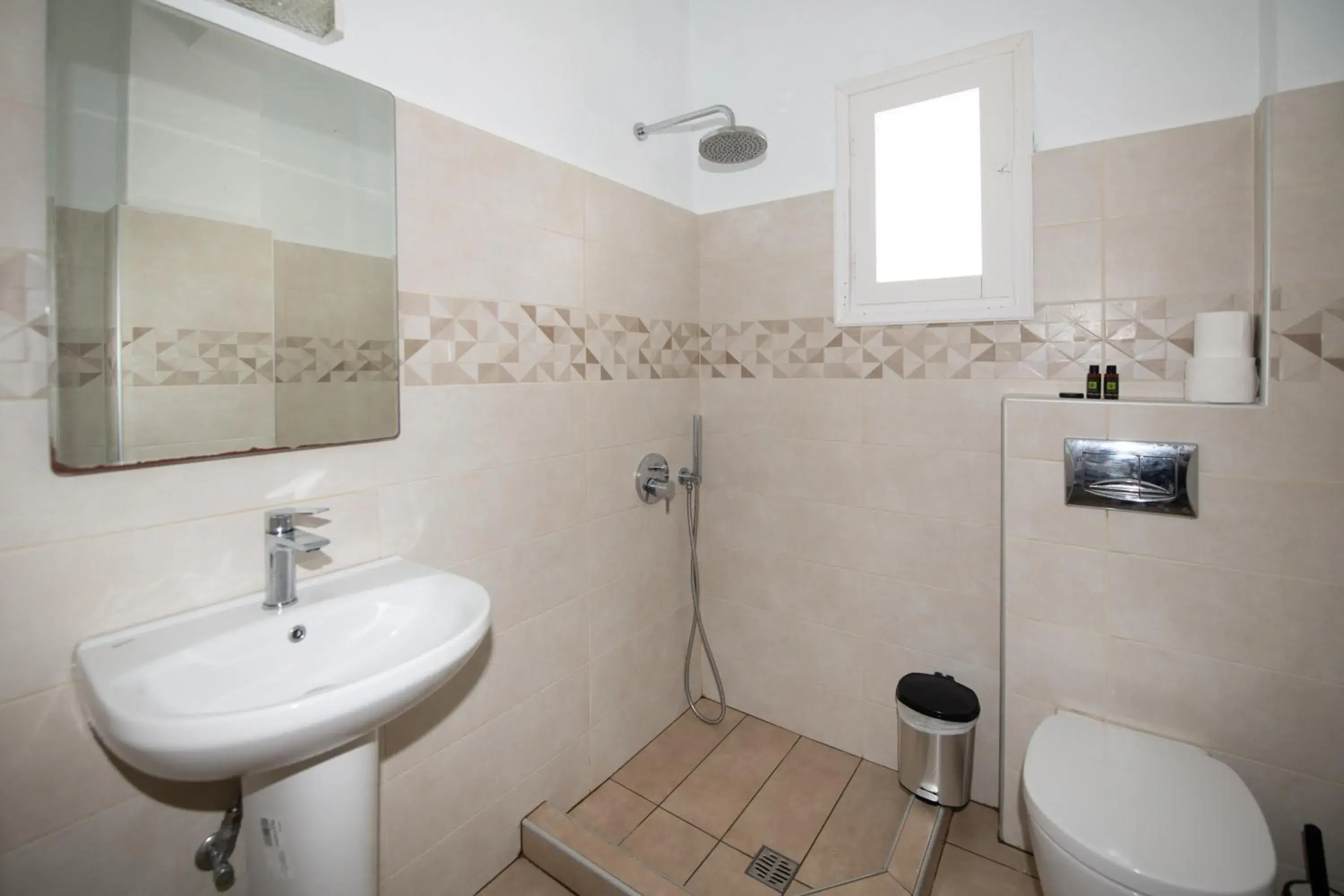Standard Twin Room with Sea View in Dilino Standard Twin Room with Sea View in Dilino