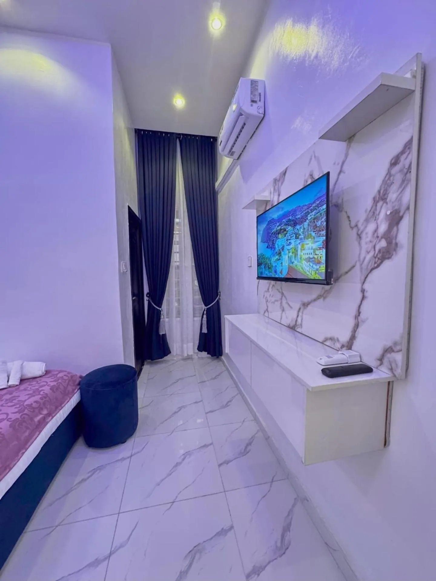 Bed in luxury 3bed rooms villa duplex lekki nigeria