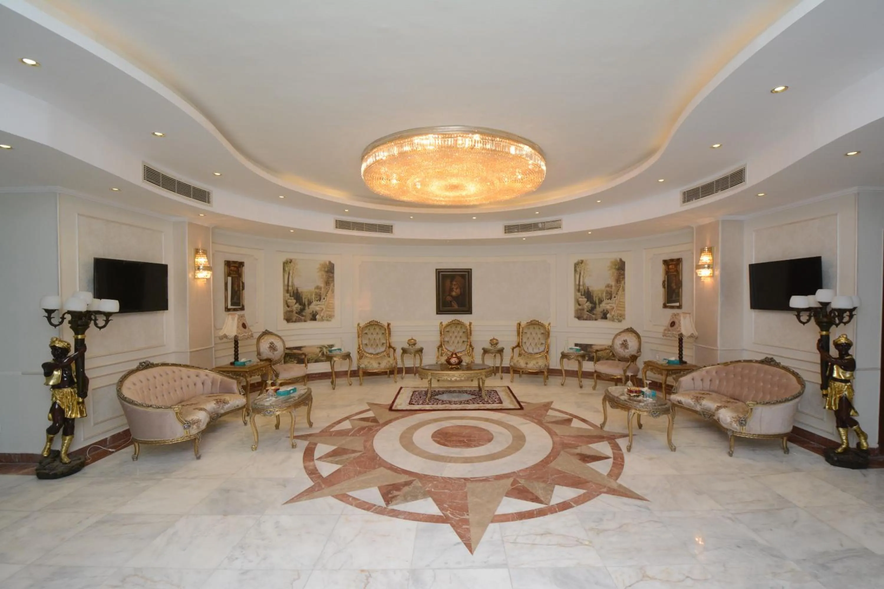 Lounge or bar in Nile Transport Hotel