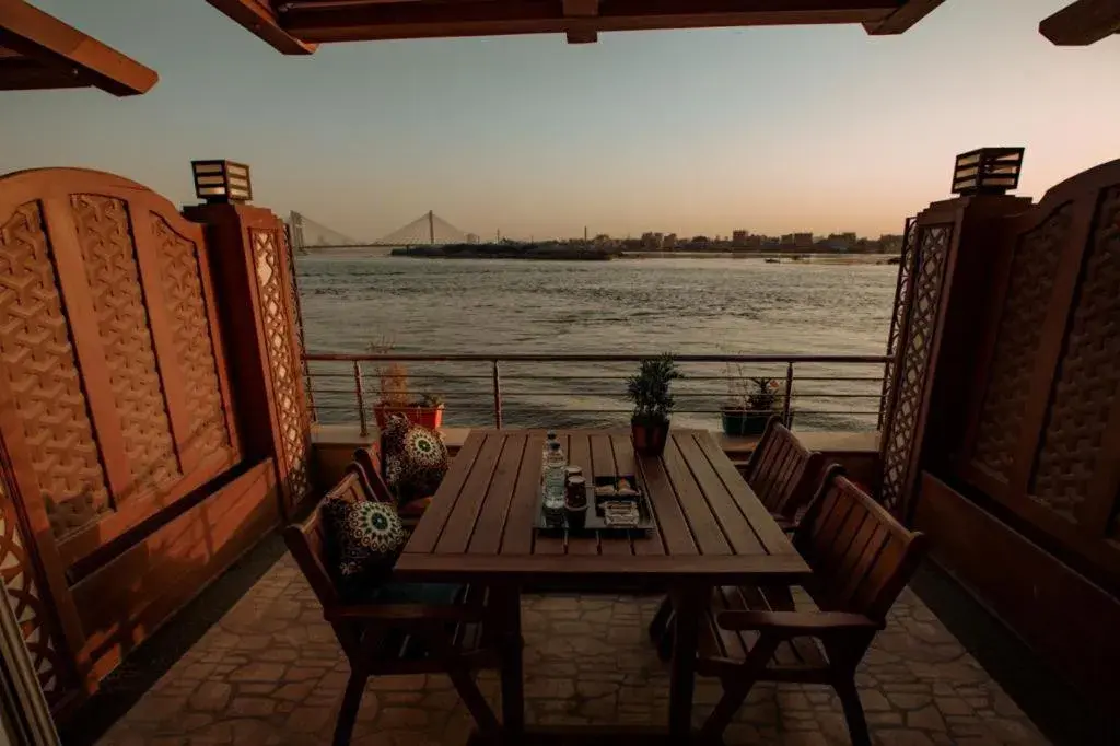 Superior Double or Twin Room with Terrace in Nile Transport Hotel Superior Double or Twin Room with Terrace in Nile Transport Hotel