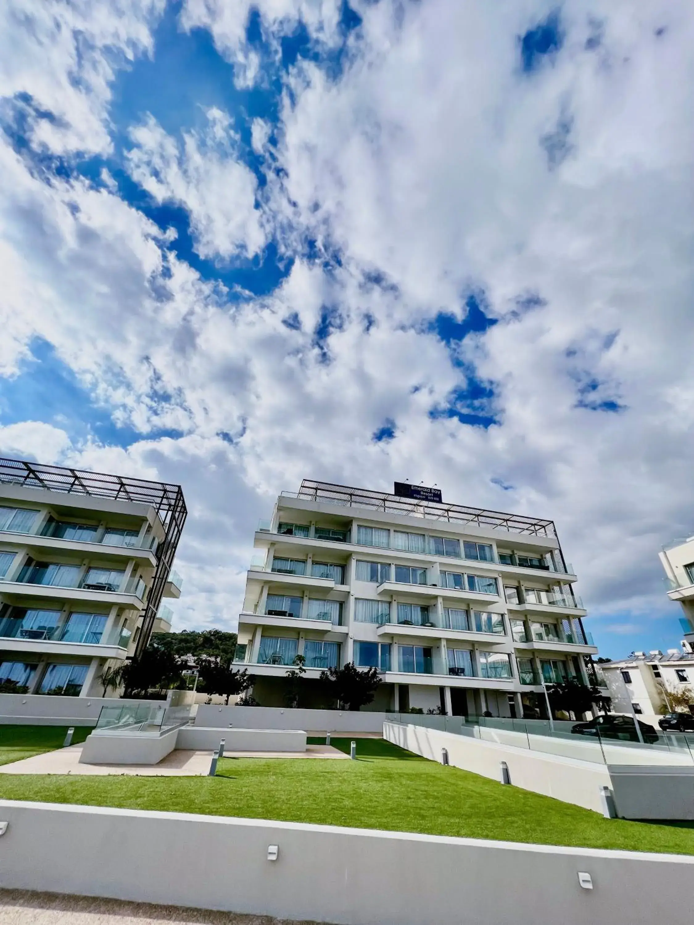 Property building in Emerald Suites Property building in Emerald Suites