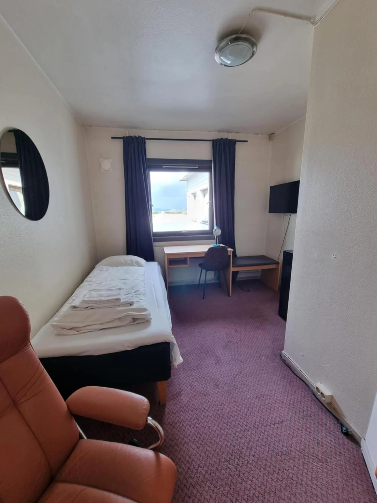 Photo of the whole room, Bed in Verdde Hotel Lakselv