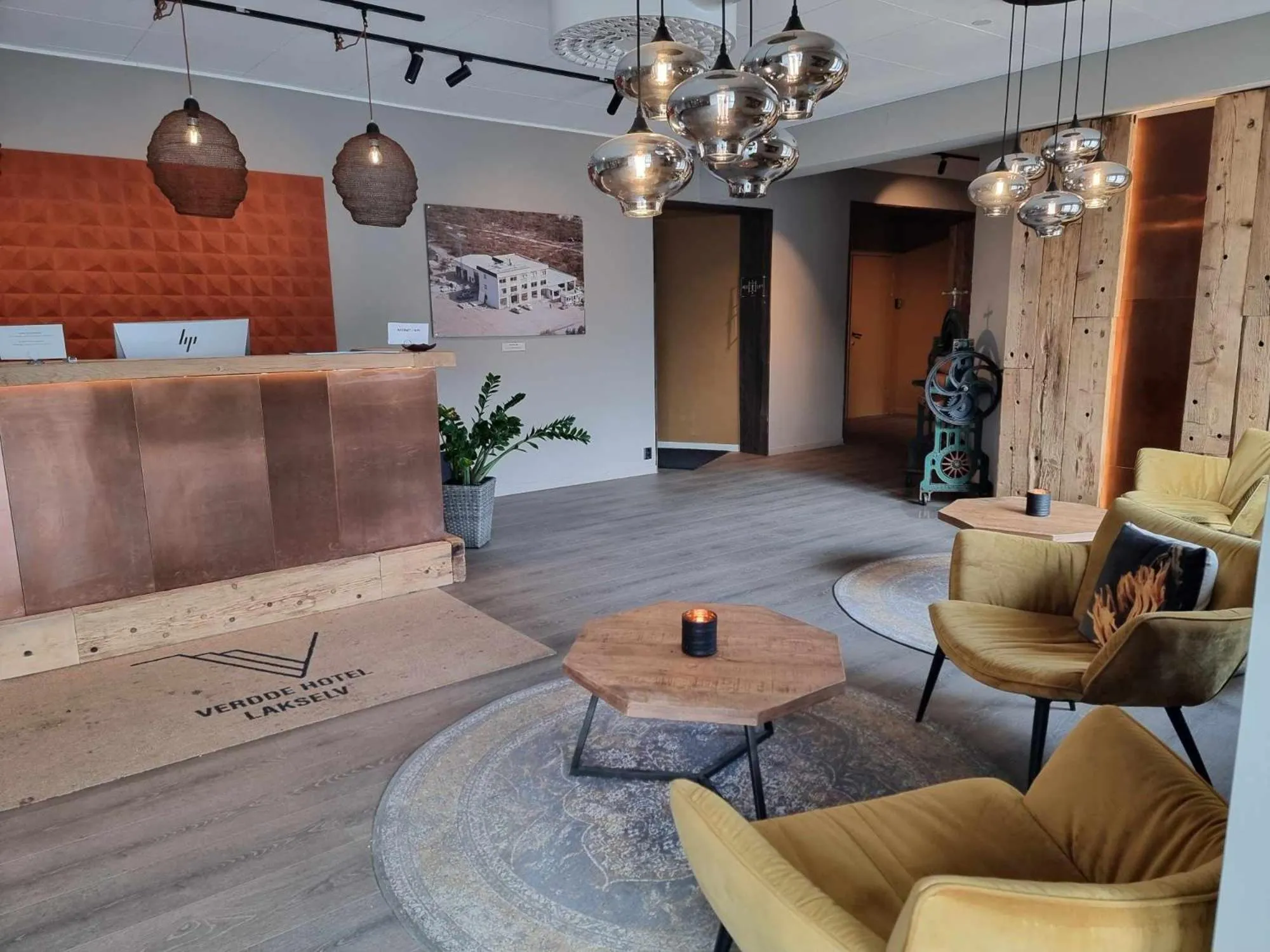 Lobby or reception in Verdde Hotel Lakselv