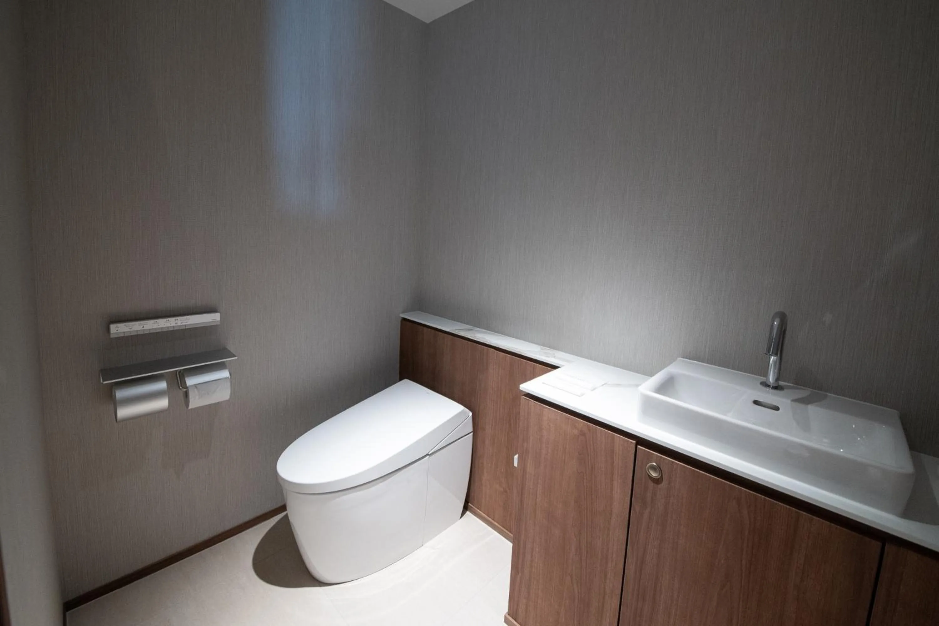 Toilet in Toba International Hotel