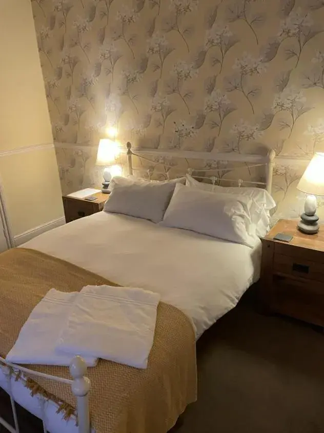 Double Room in Admiral MacBride Double Room in Admiral MacBride