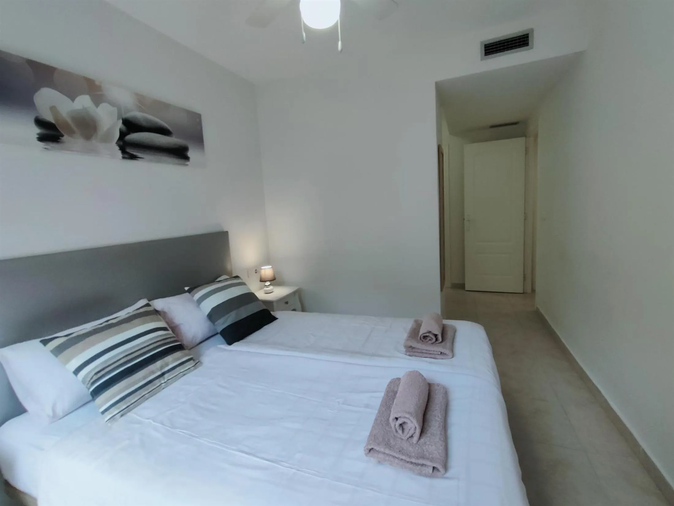 Bed in Ground floor Apartment close to Arenal Javea - 4 pers