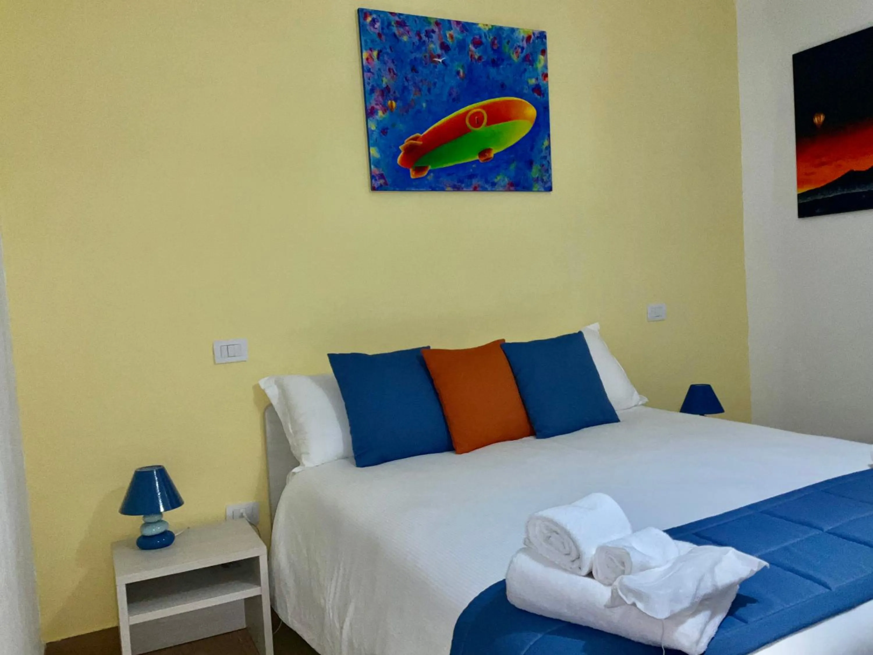 Bedroom, Bed in 'A Room de' Scugnizzi