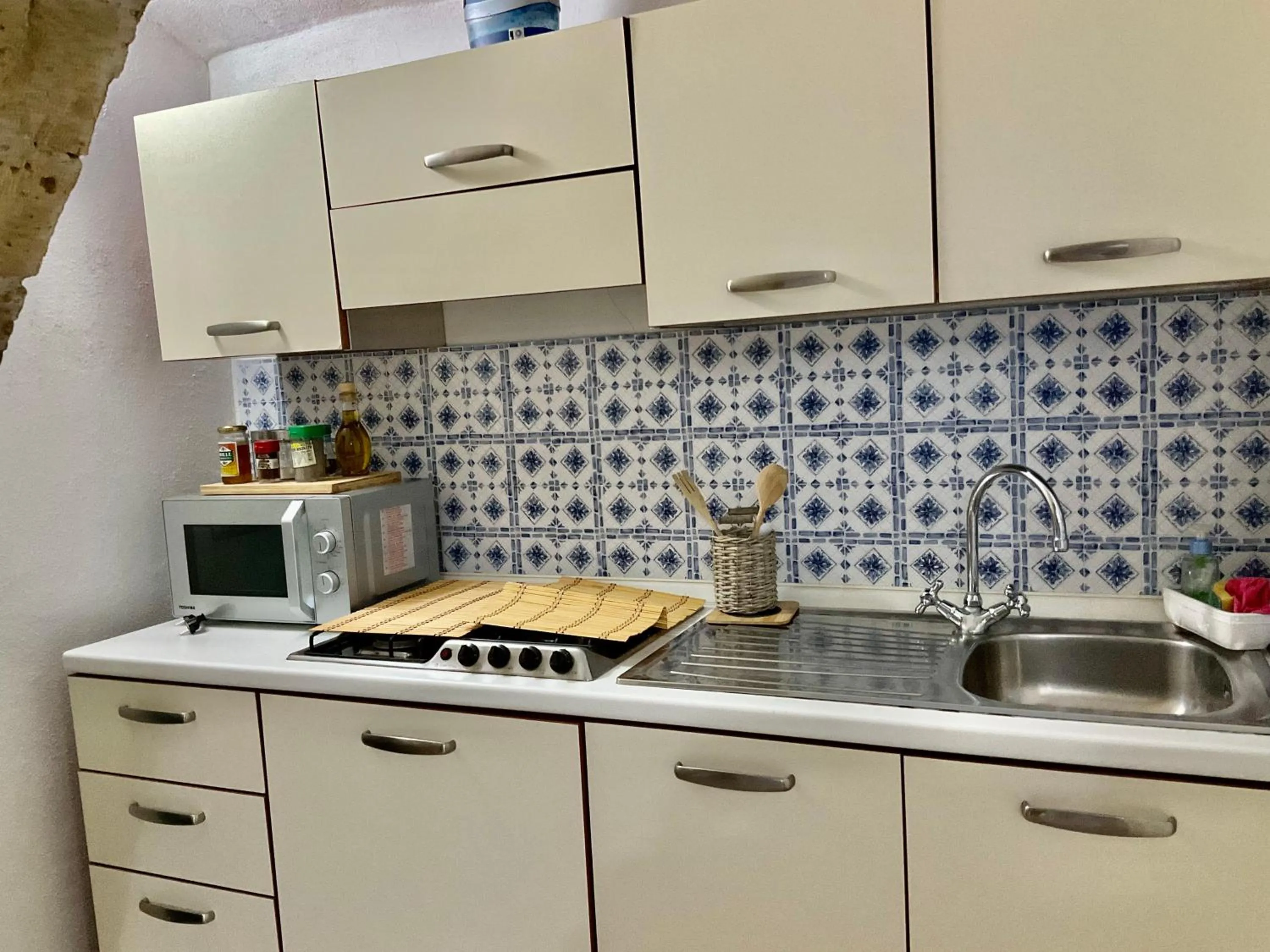 kitchen in 'A Room de' Scugnizzi