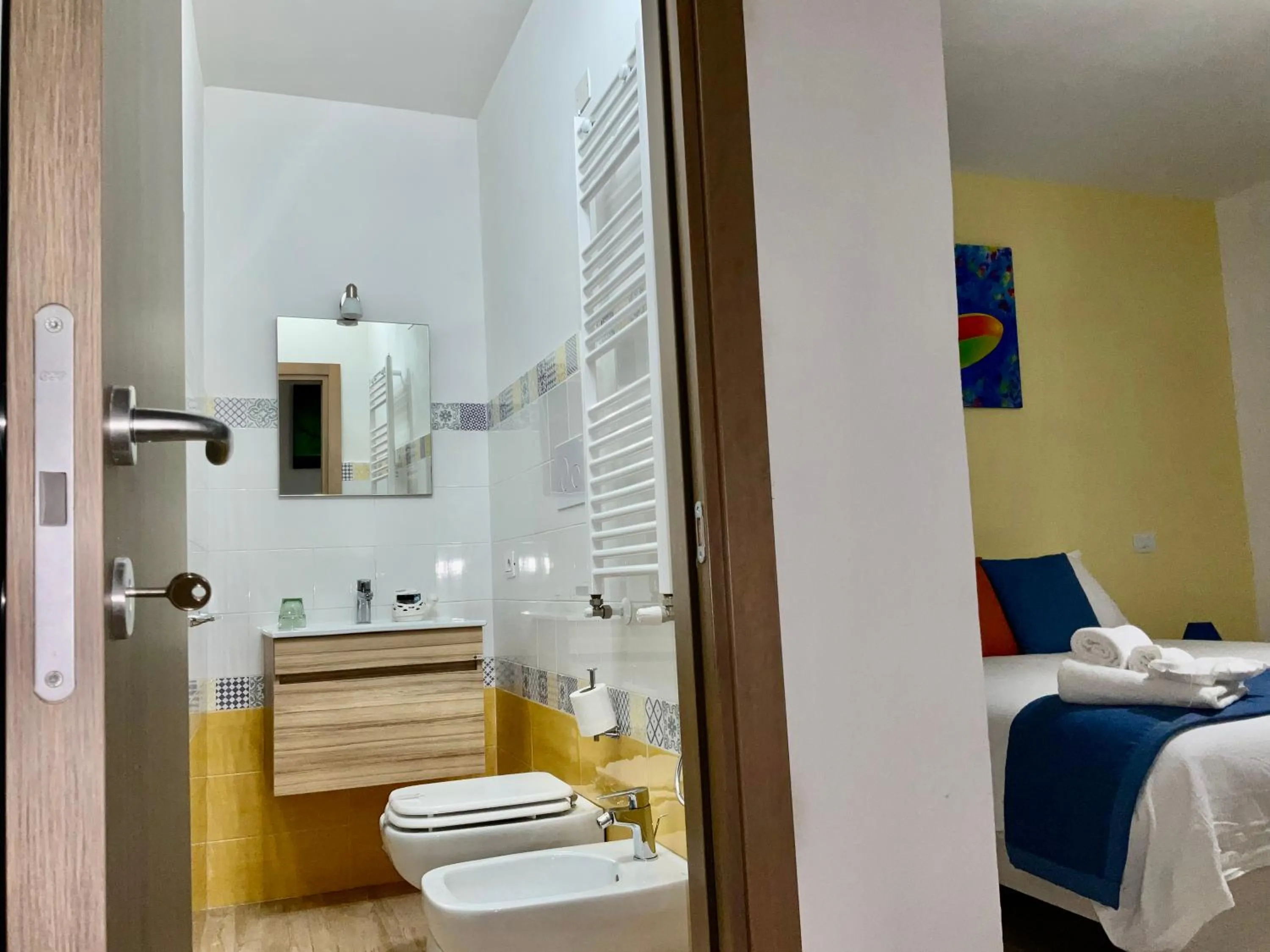 Bathroom, Bed in 'A Room de' Scugnizzi