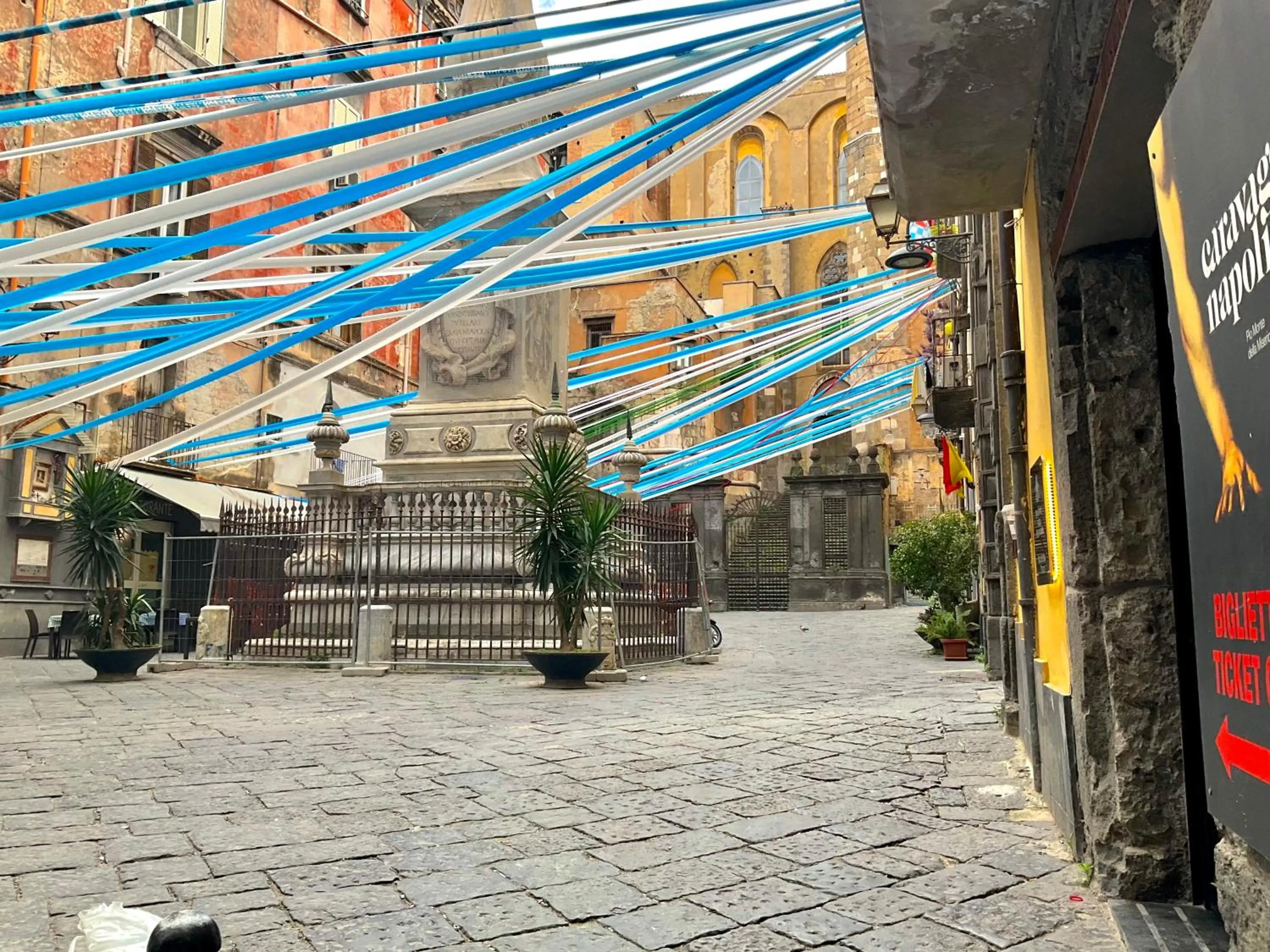 Neighbourhood in 'A Room de' Scugnizzi