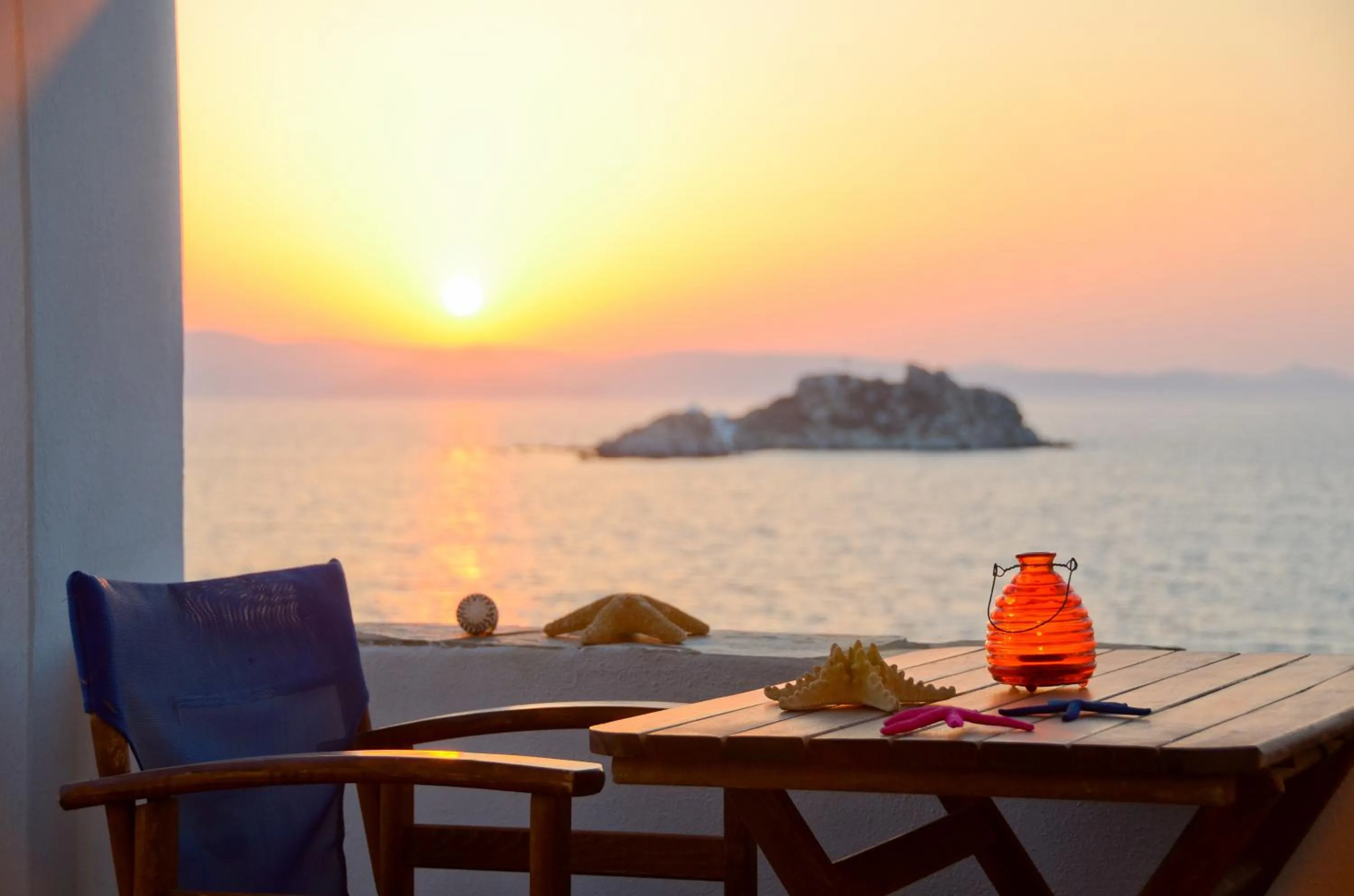 Summer in Ydreos Studios & Apartments