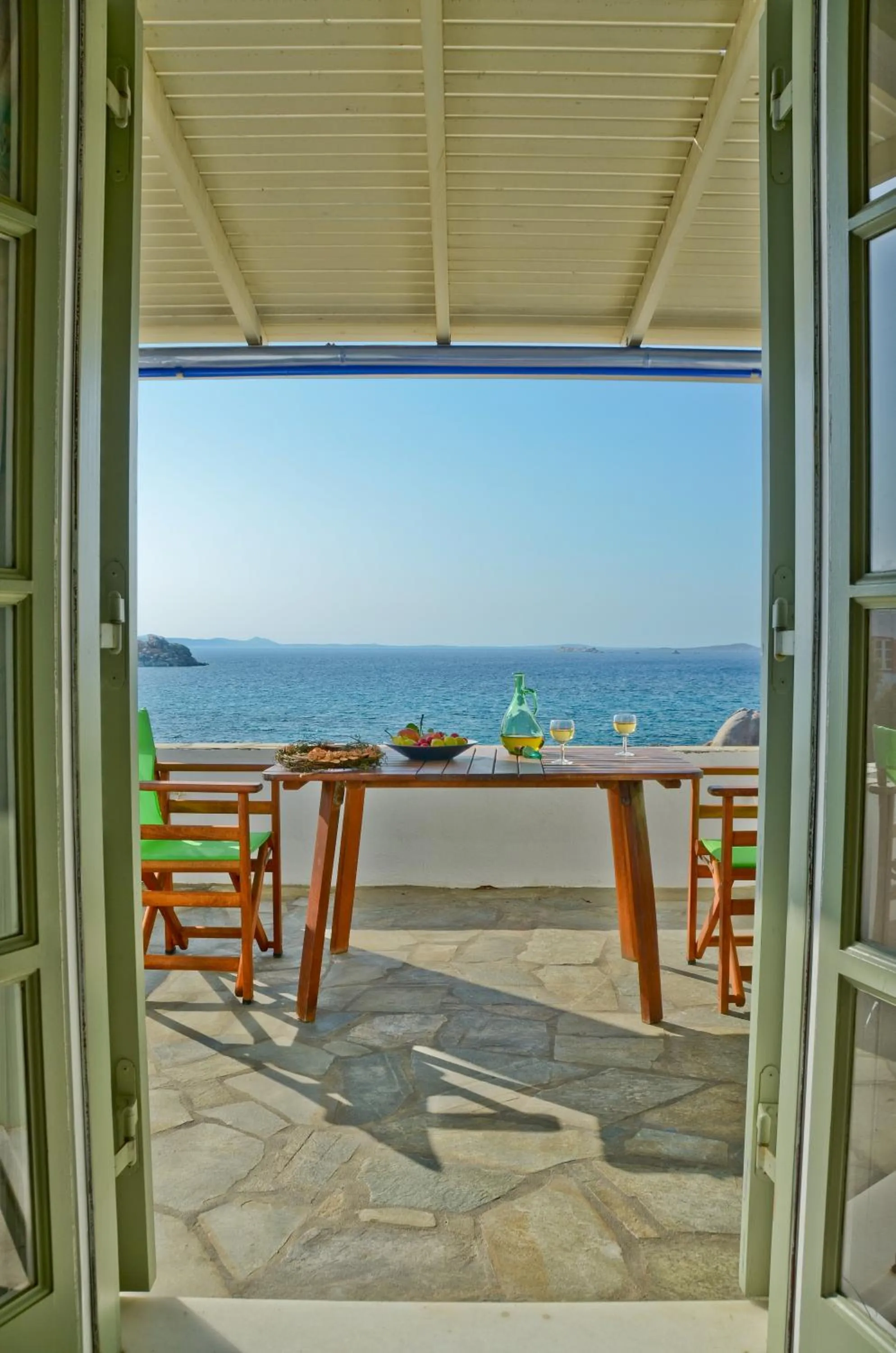 Day in Ydreos Studios & Apartments