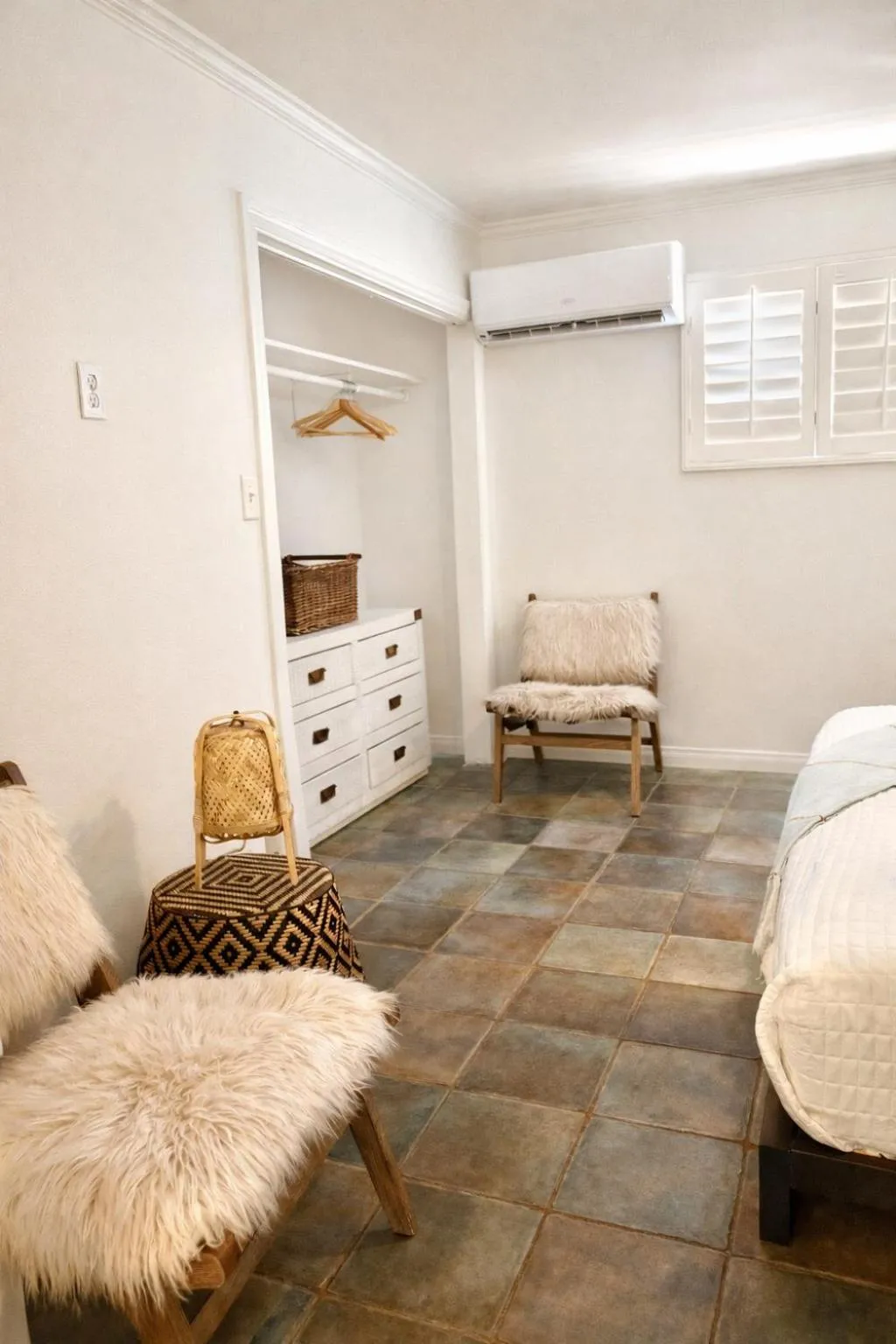Bedroom, Bed in The Good House- Hot Spring Hideaway
