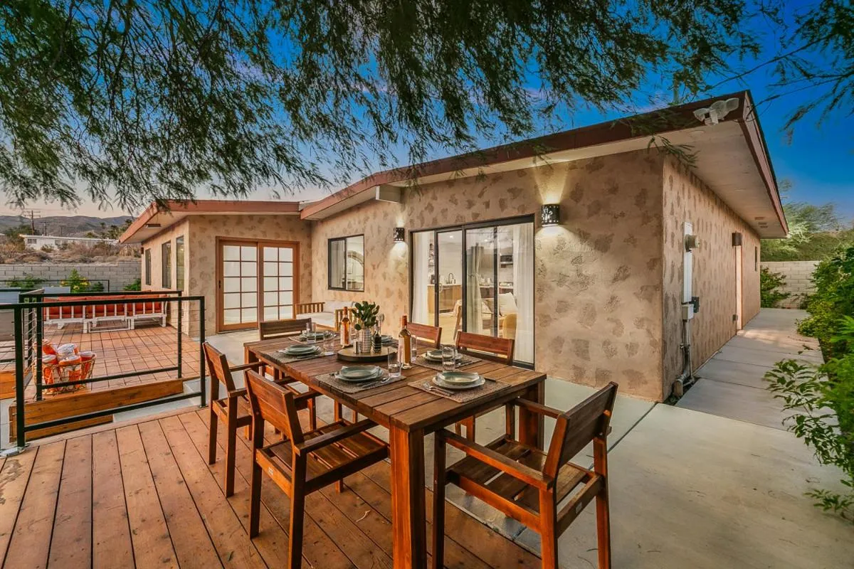 The Good House- Hot Spring Hideaway
