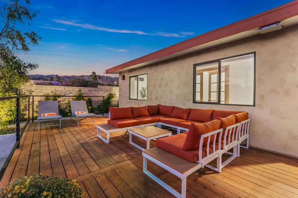 The Good House- Hot Spring Hideaway