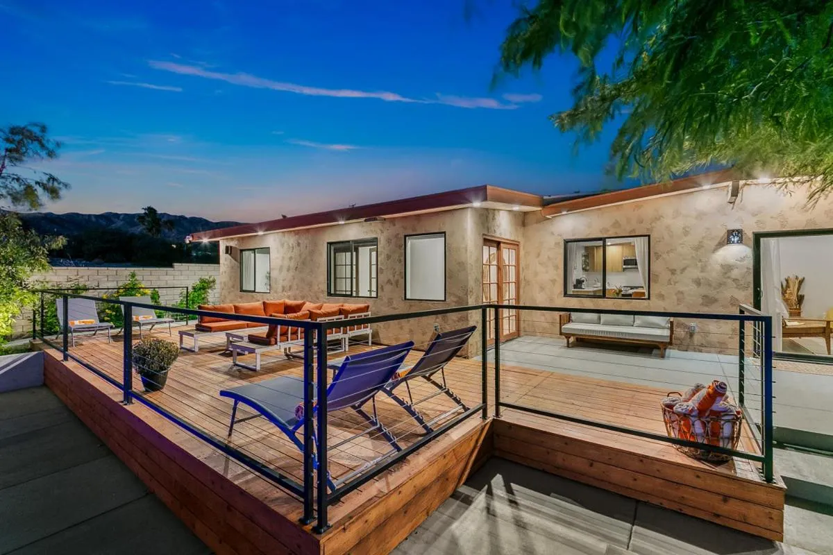 The Good House- Hot Spring Hideaway