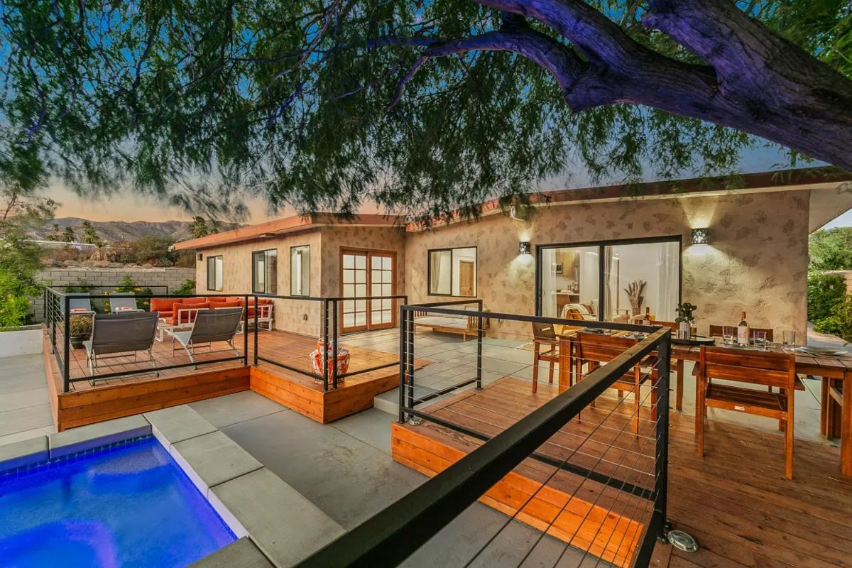 The Good House- Hot Spring Hideaway
