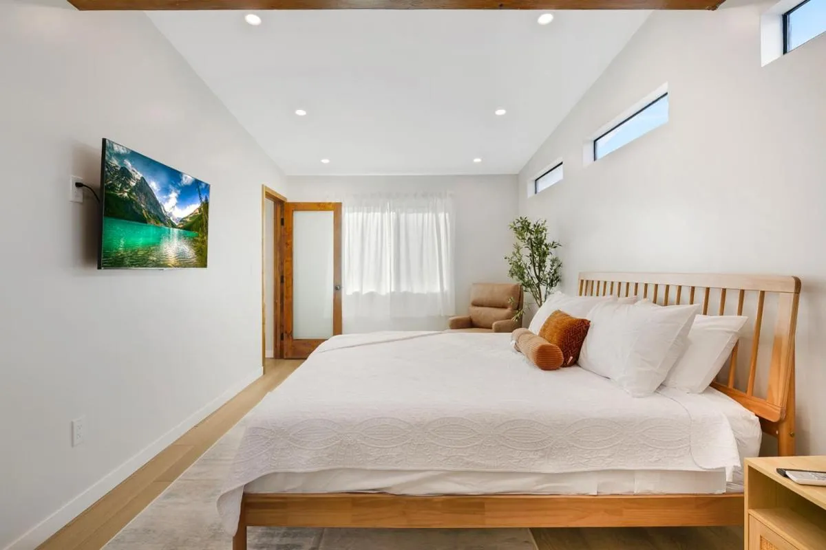 Bed in The Good House- Hot Spring Hideaway