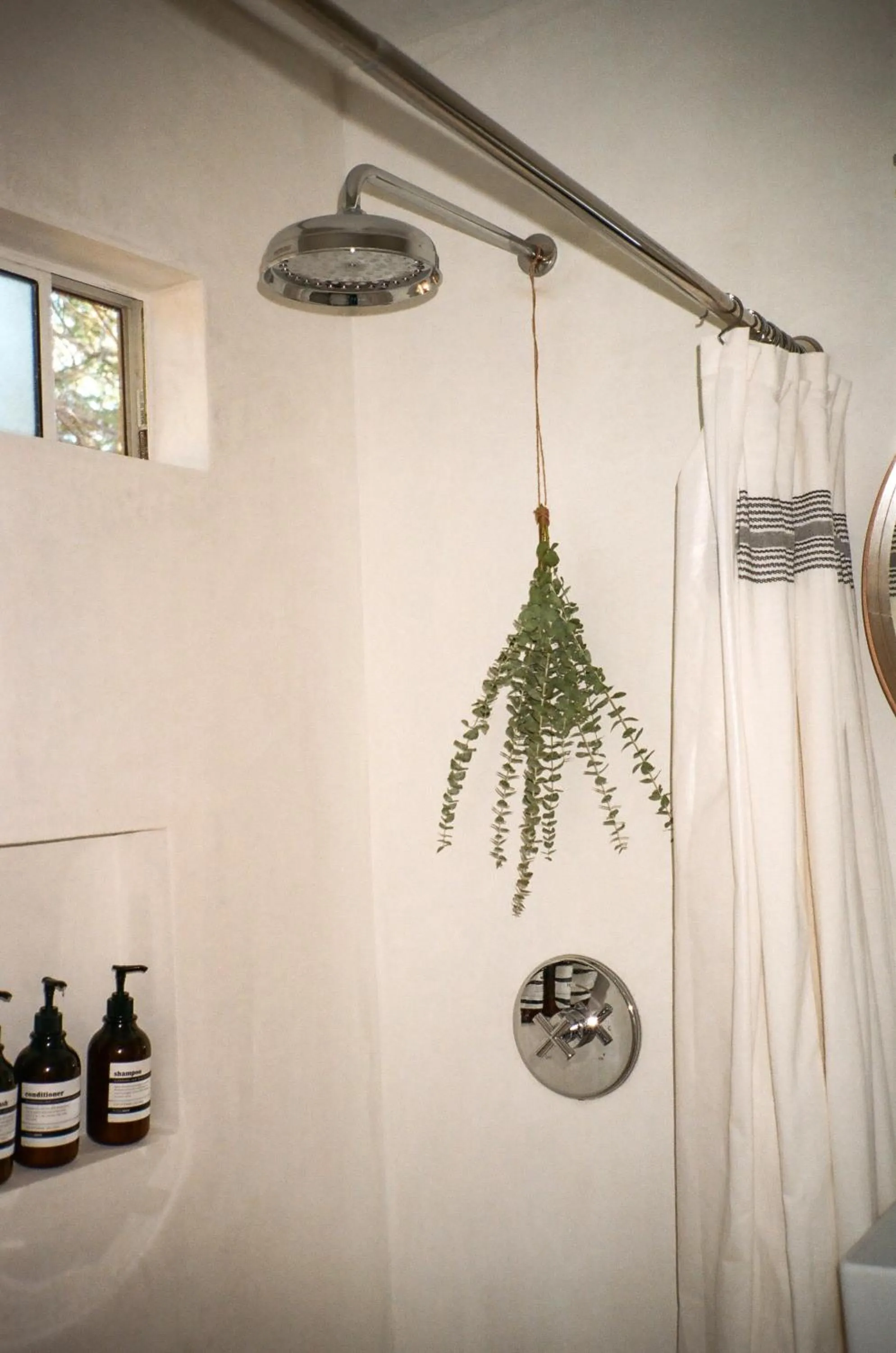 Shower in The Good House- Hot Spring Hideaway