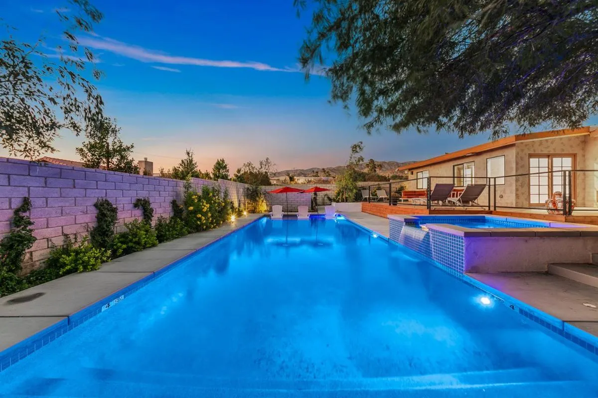 The Good House- Hot Spring Hideaway