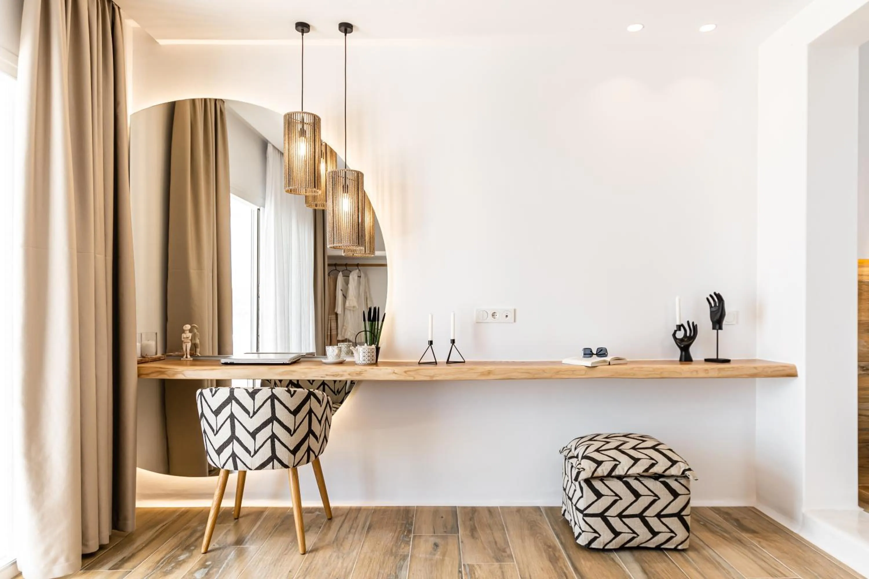 Restaurant/places to eat in Almiriki Naxos Beachside Living