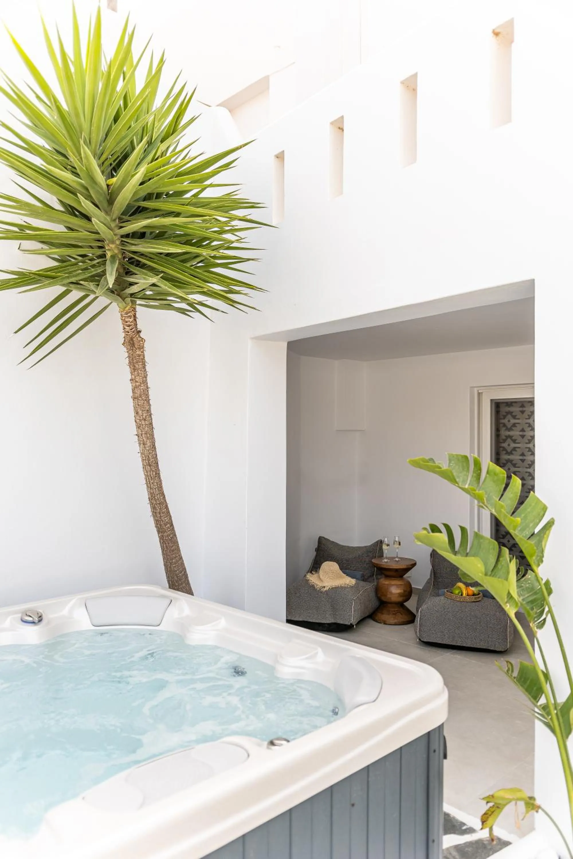 Property building in Almiriki Naxos Beachside Living