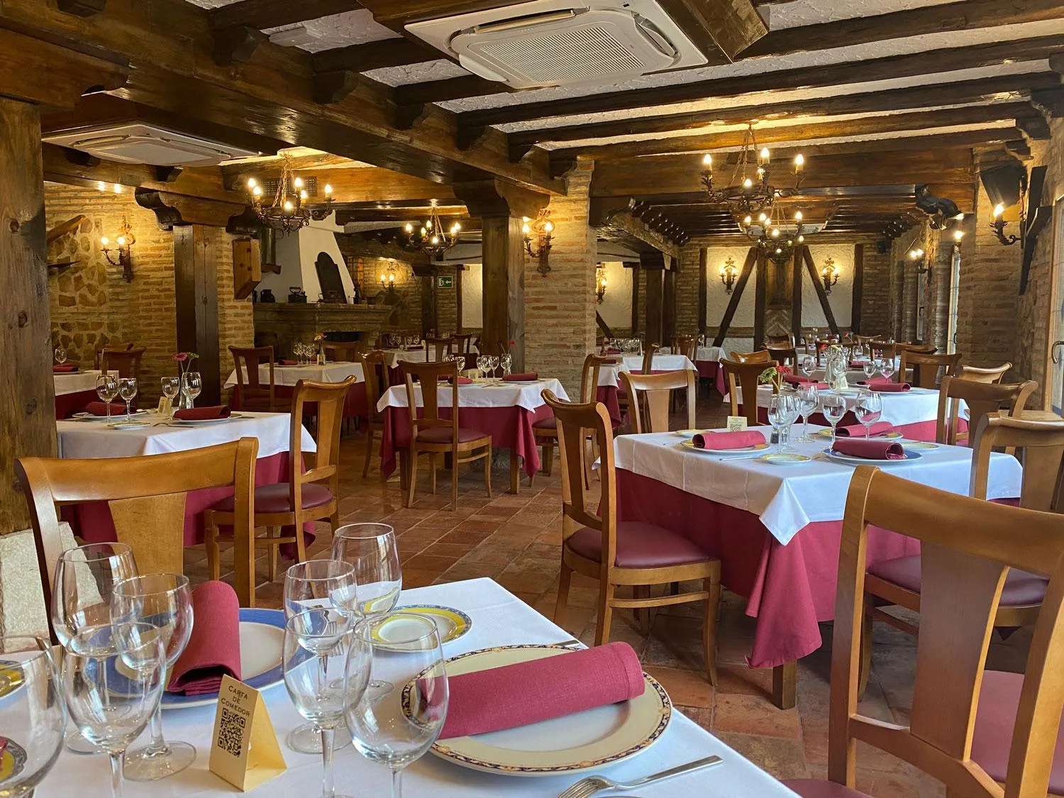 Restaurant/places to eat in Hotel Rural El Lagar de Nemesio