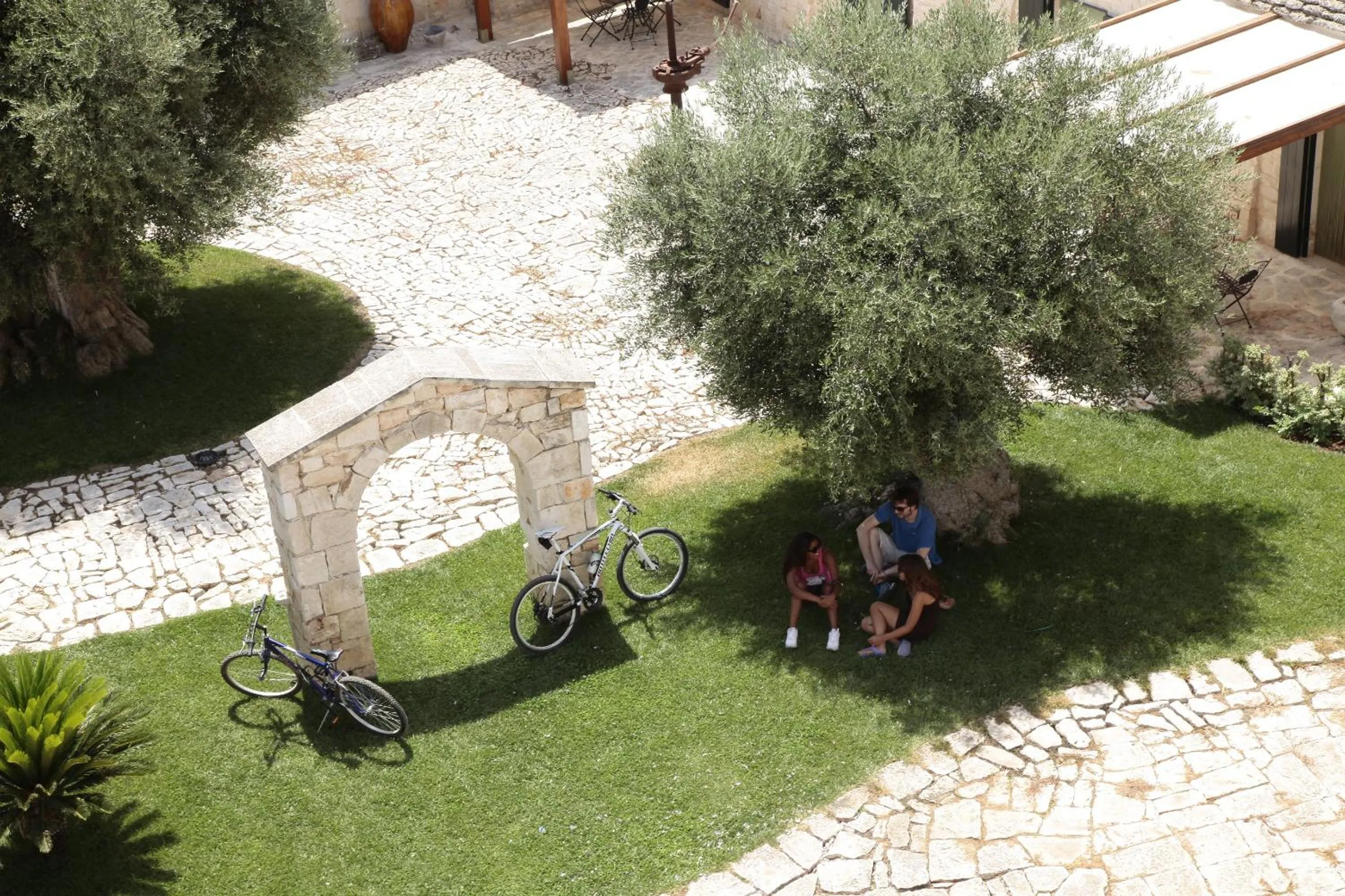 Garden in Masseria Madonna dell'Arco Agriturismo