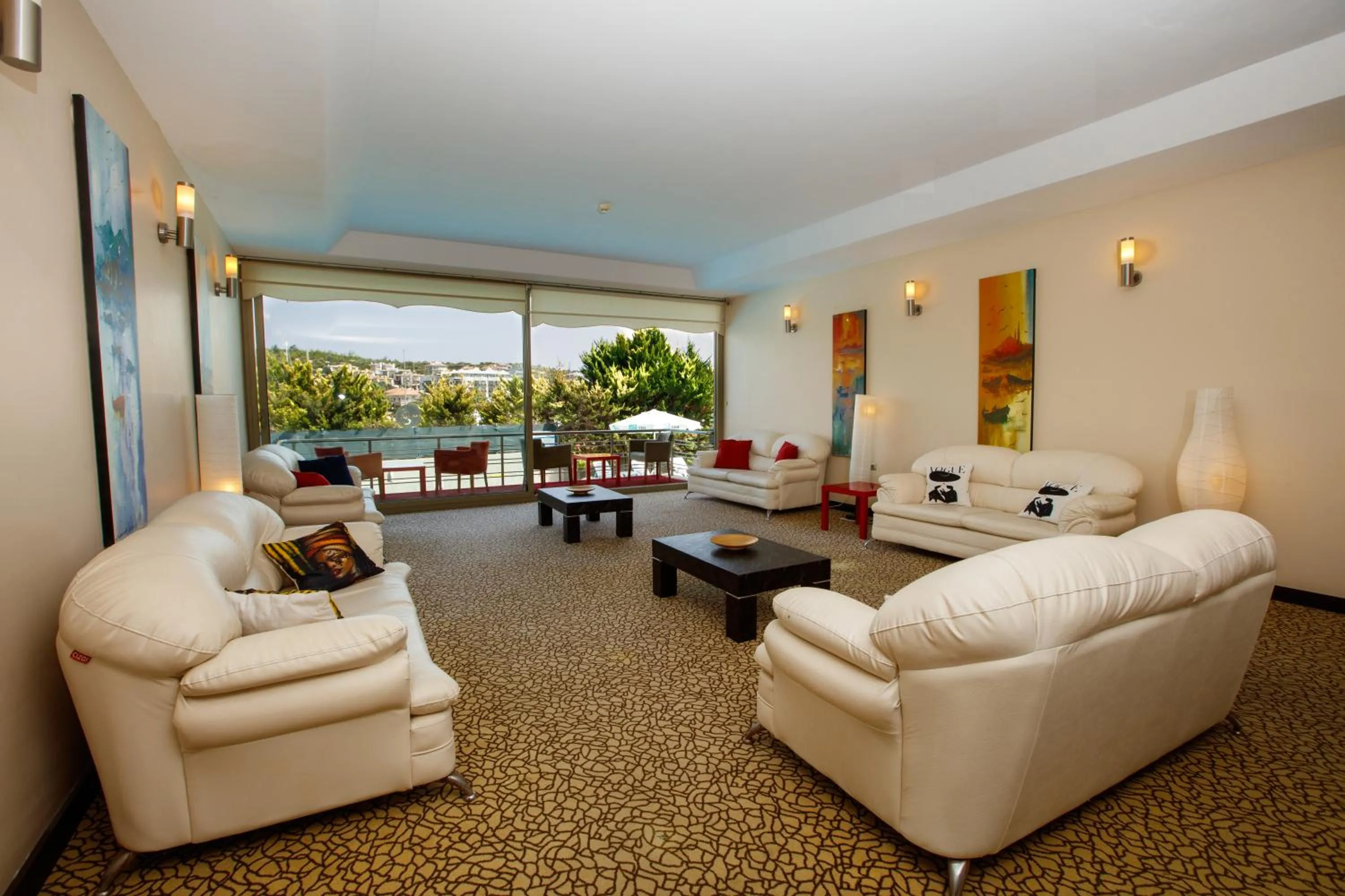 Lobby or reception in SUENA HOTEL Çeşme