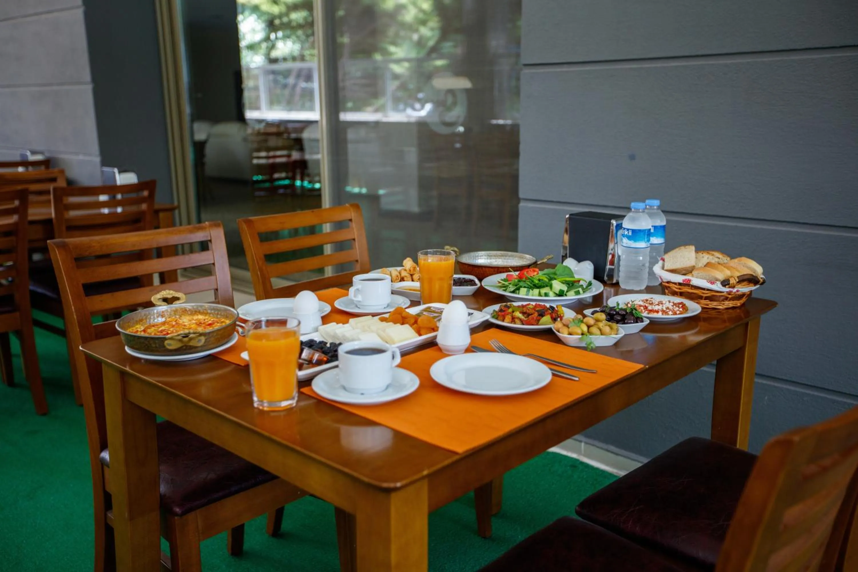 Food and drinks in SUENA HOTEL Çeşme