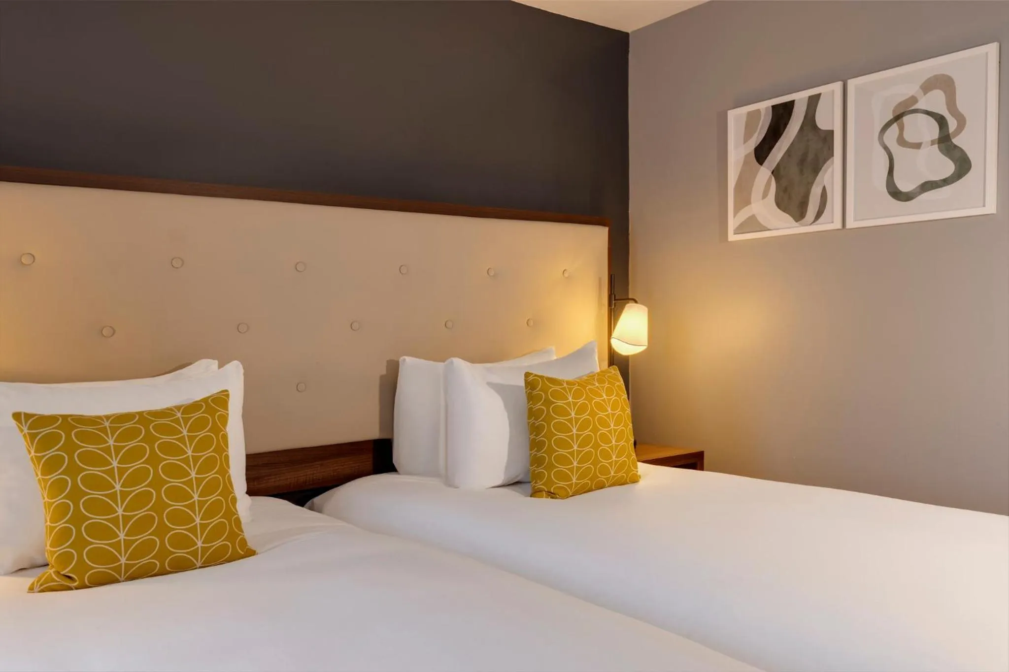 Photo of the whole room, Bed in Garner Hotel Preston Samlesbury by IHG