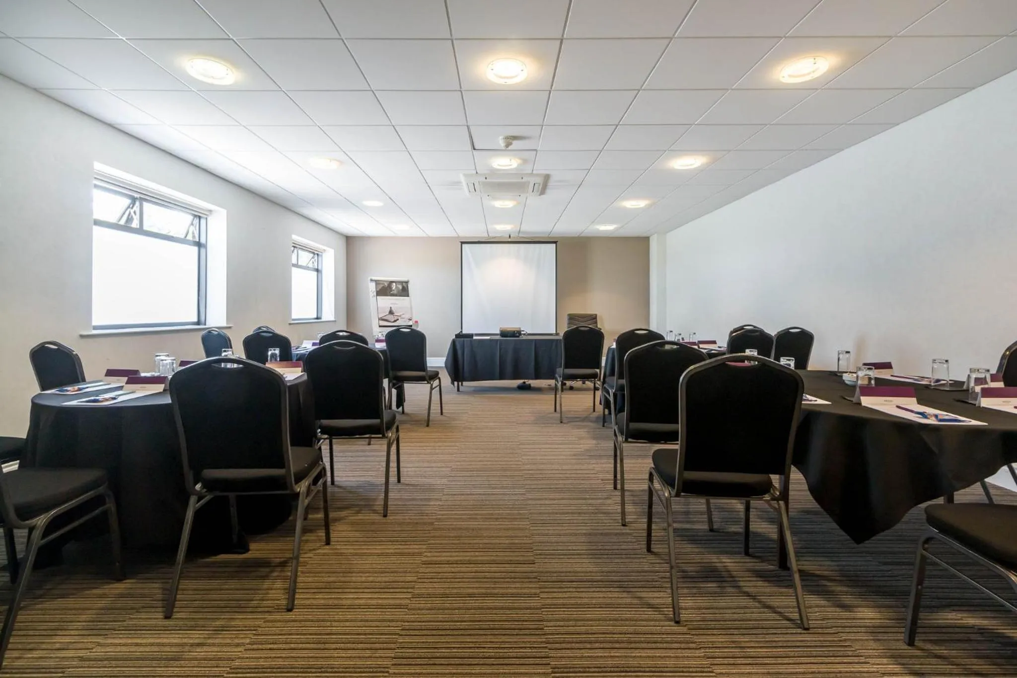 Meeting/conference room in Garner Hotel Preston Samlesbury by IHG