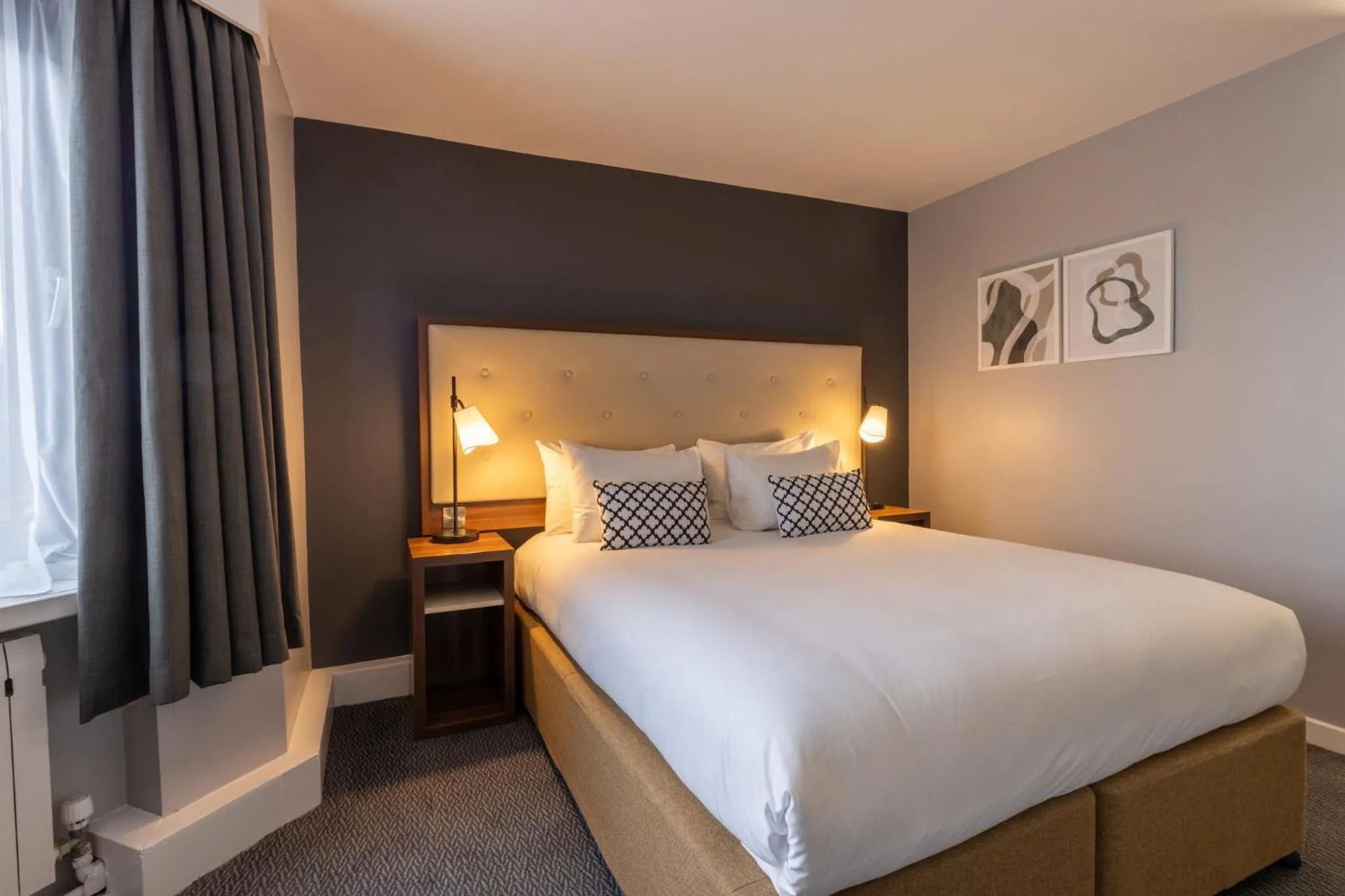 Photo of the whole room, Bed in Garner Hotel Preston Samlesbury by IHG