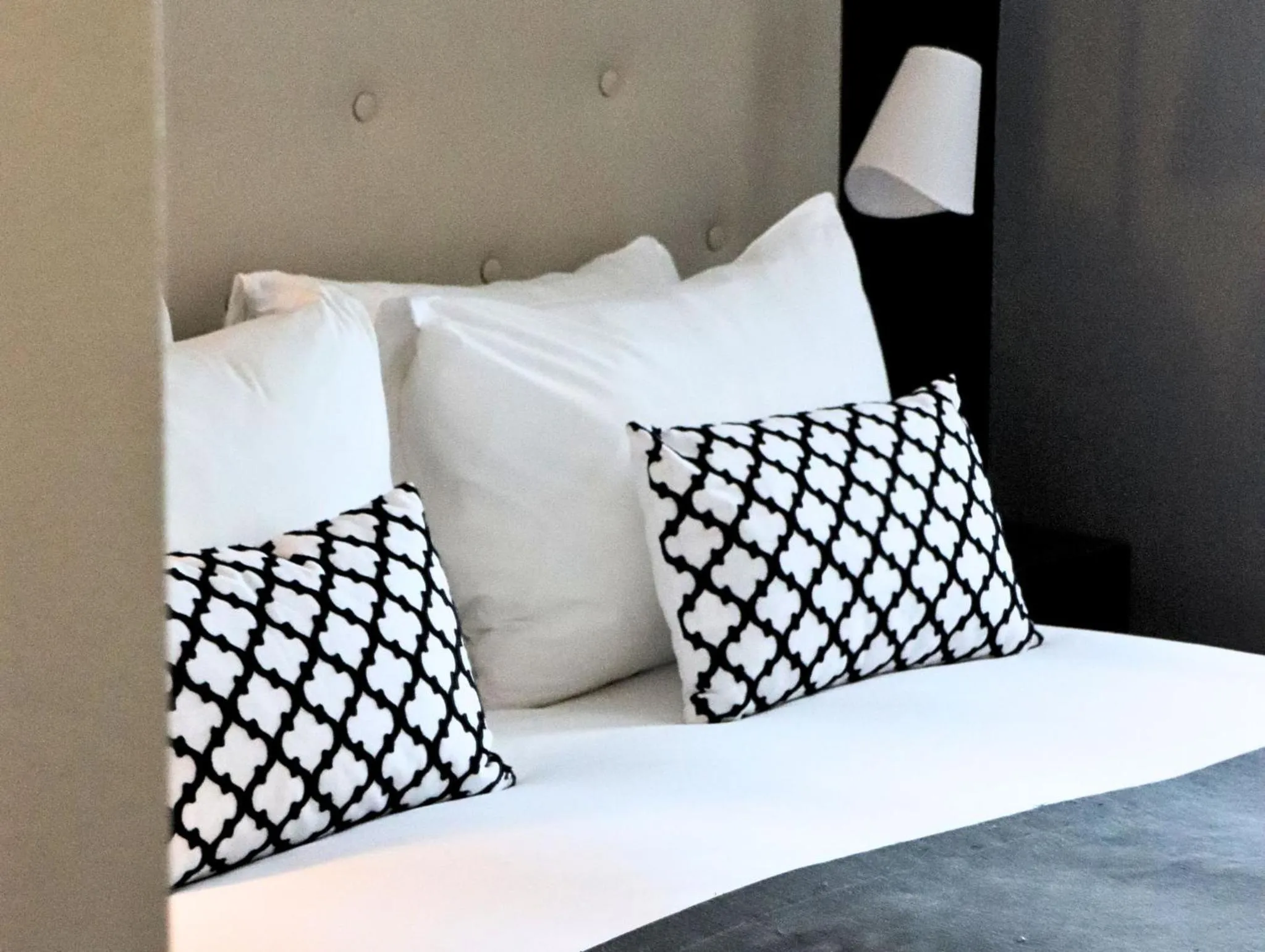 Bed in Garner Hotel Preston Samlesbury by IHG