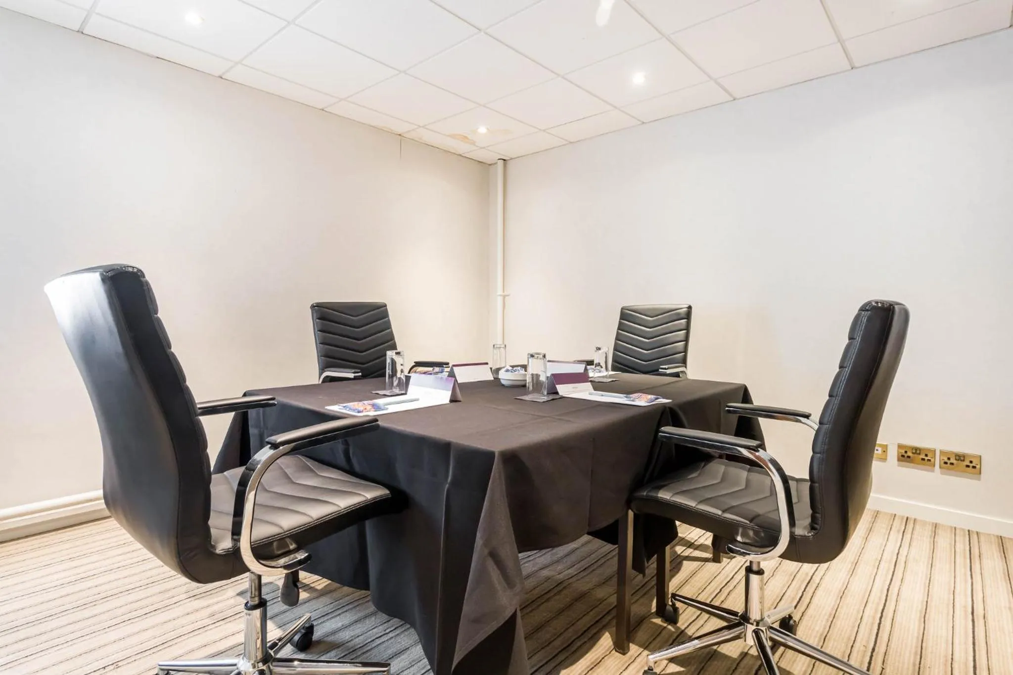 Meeting/conference room in Garner Hotel Preston Samlesbury by IHG