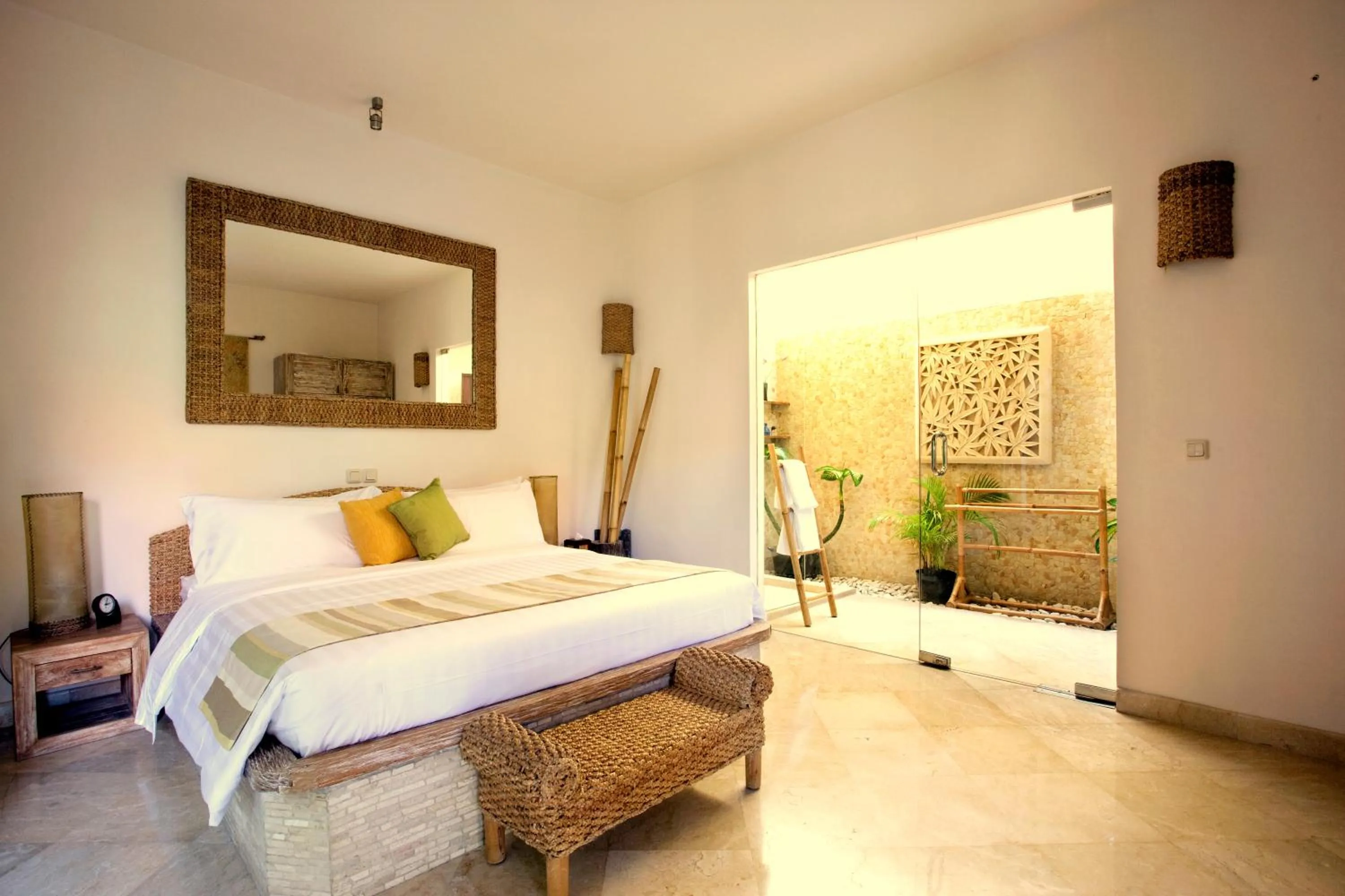 Photo of the whole room, Bed in Mayana Villas