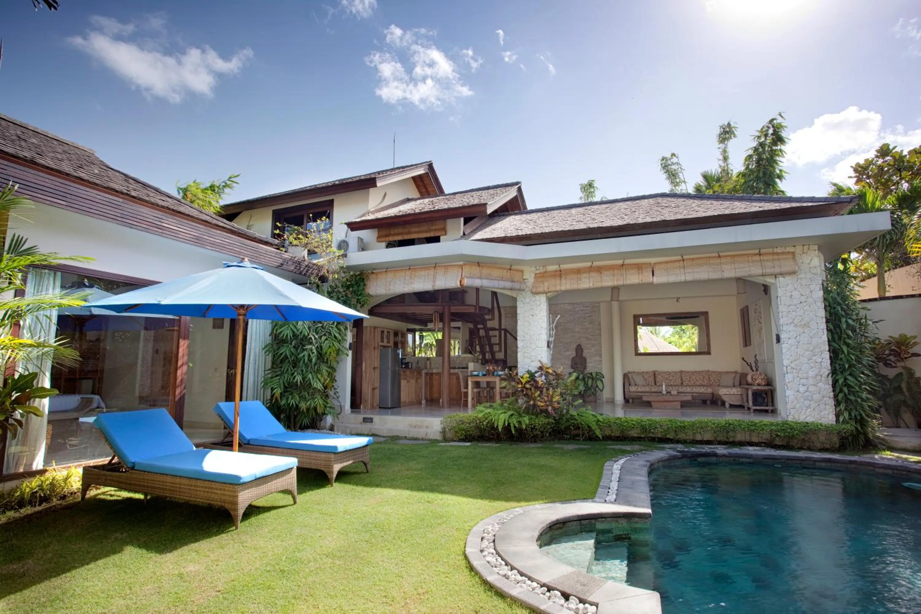 Swimming pool in Mayana Villas