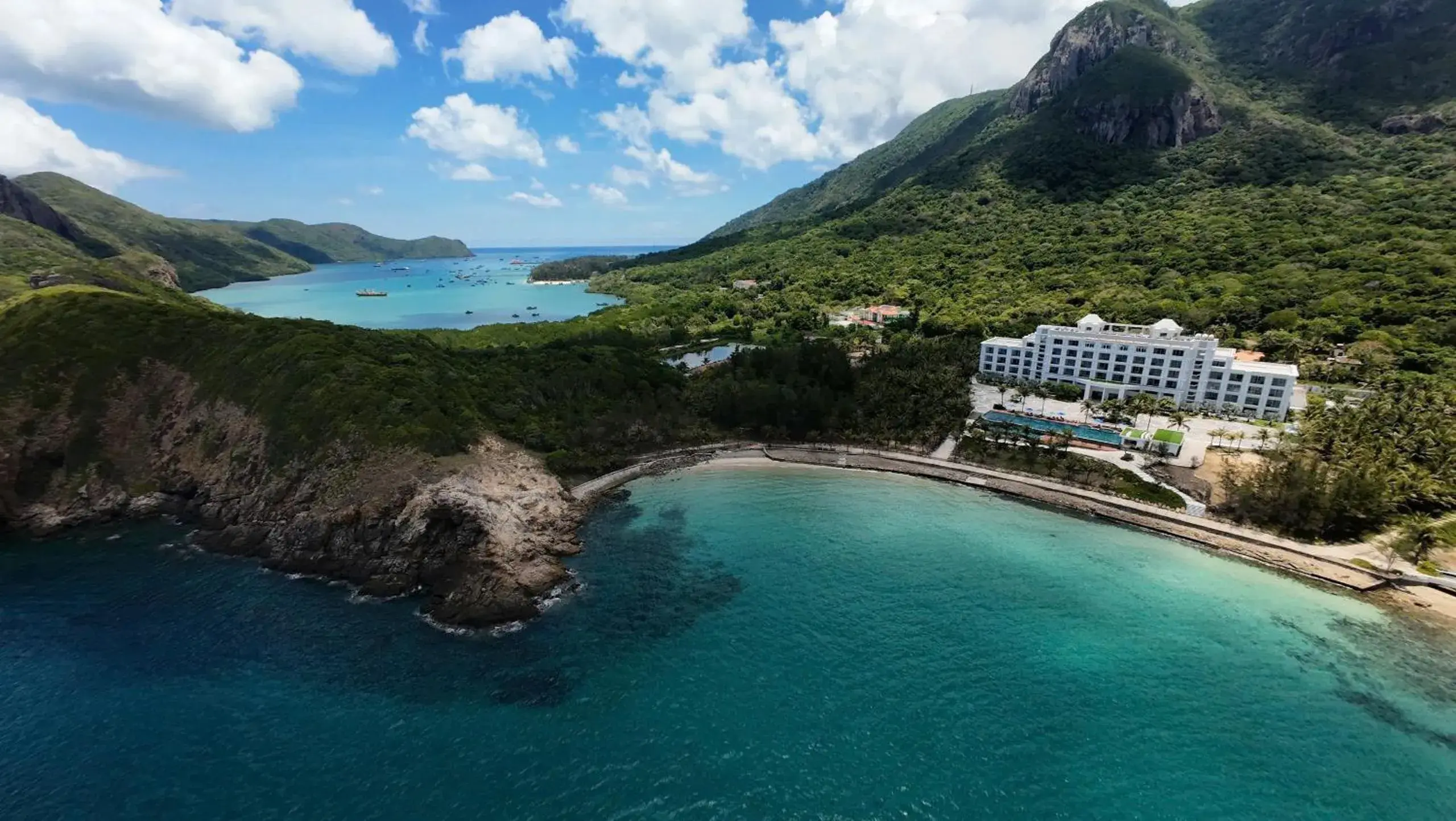 Property building in Orson Hotel & Resort Con Dao Property building in Orson Hotel & Resort Con Dao
