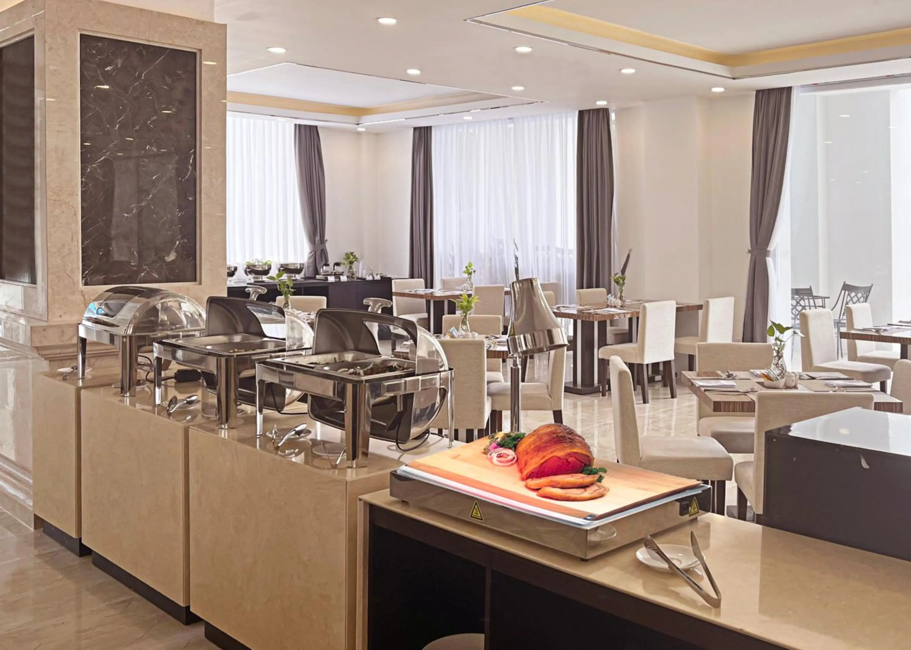 Restaurant/places to eat in Orson Hotel & Resort Con Dao