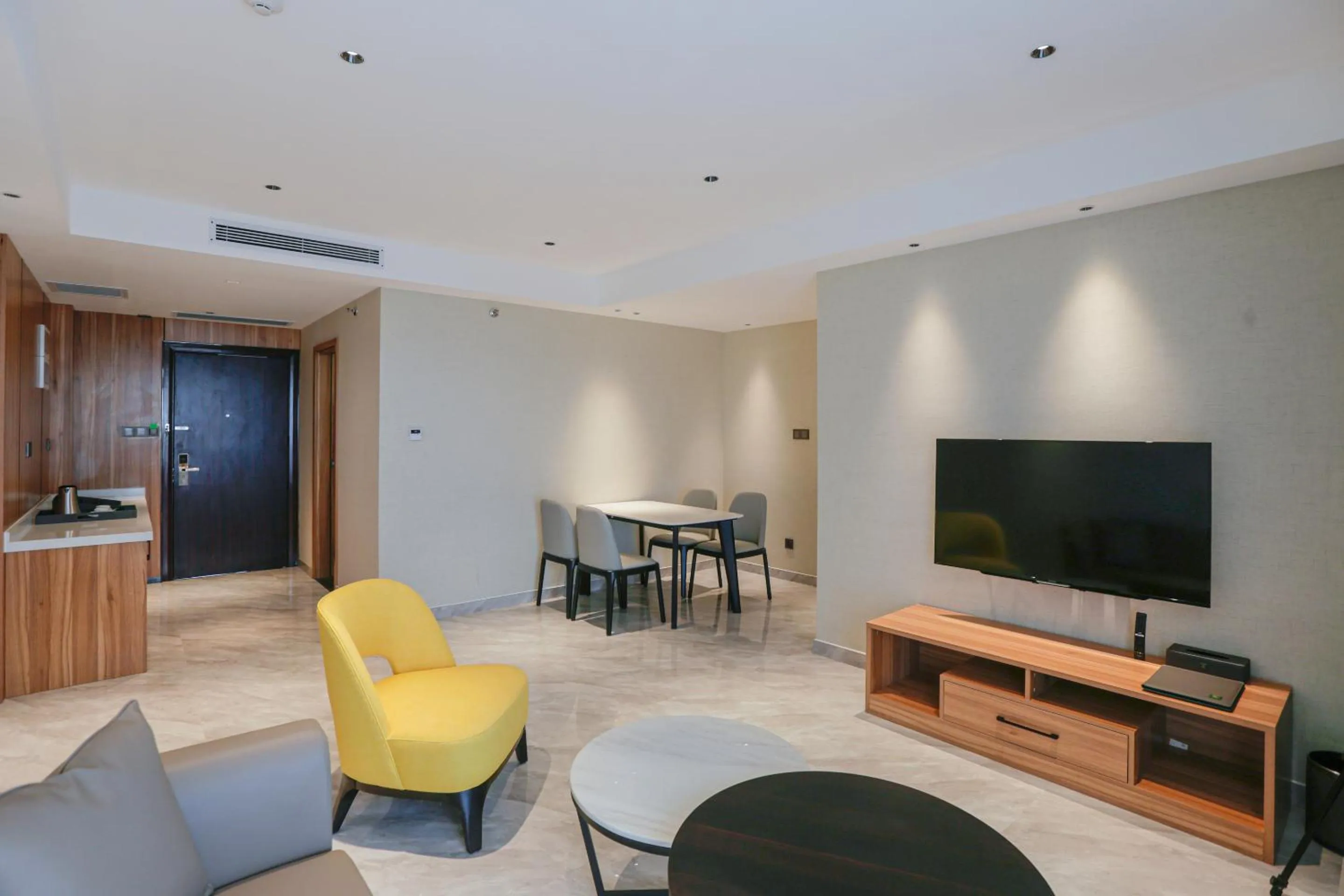 Communal lounge/ TV room in Hotel Casiana & Events Center Tagaytay