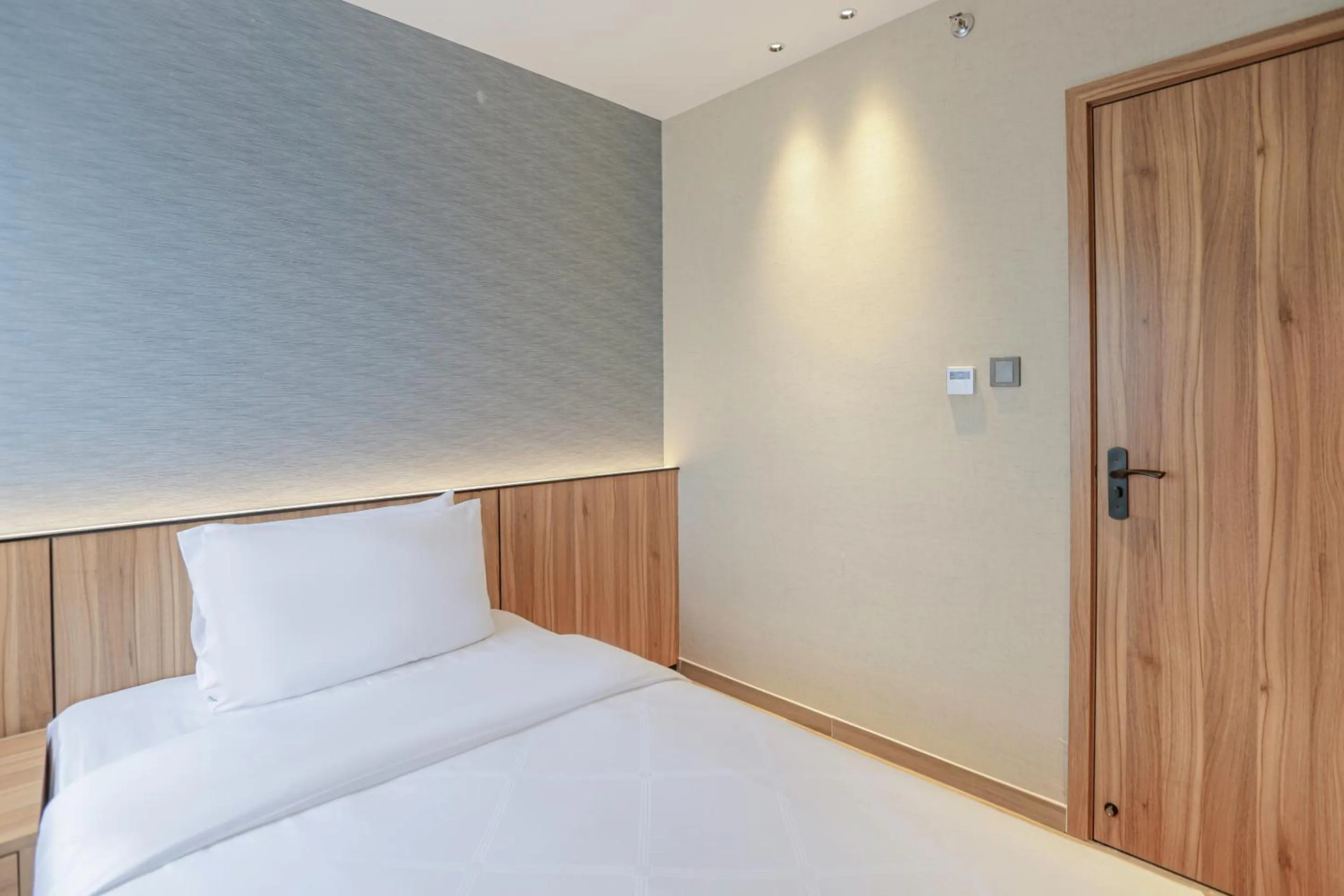 Bedroom, Bed in Hotel Casiana & Events Center Tagaytay