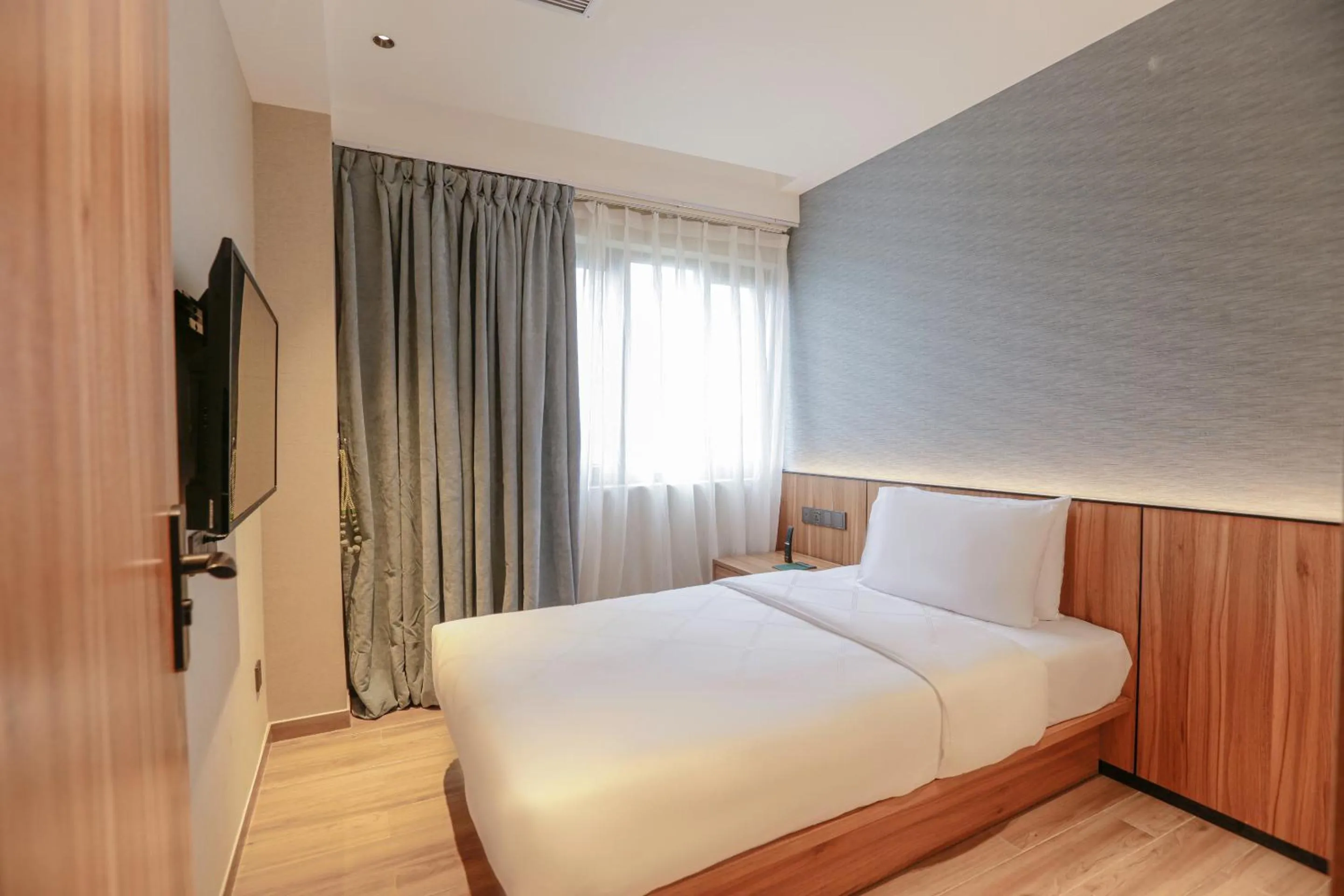 Bedroom, Bed in Hotel Casiana & Events Center Tagaytay