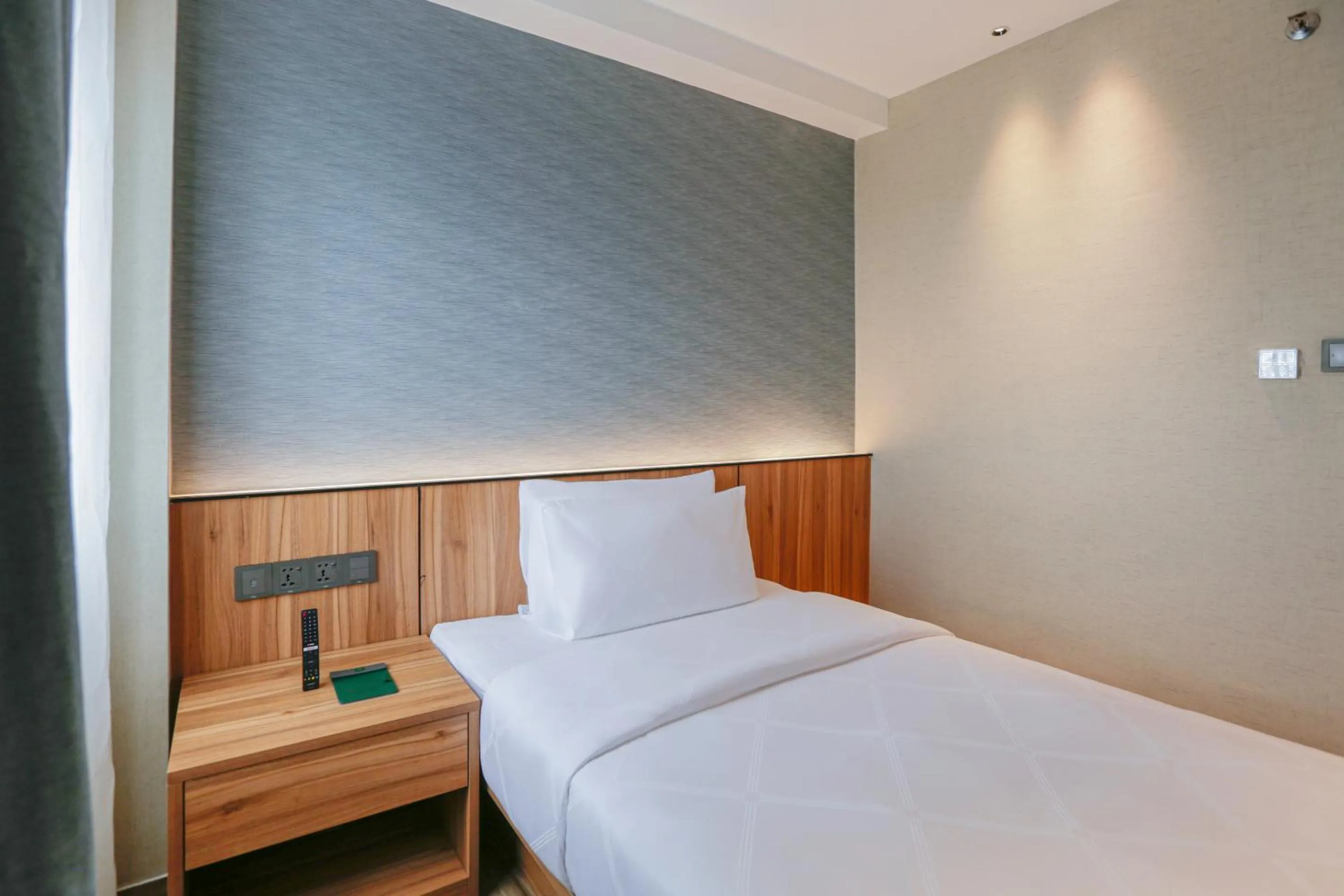 Bedroom, Bed in Hotel Casiana & Events Center Tagaytay